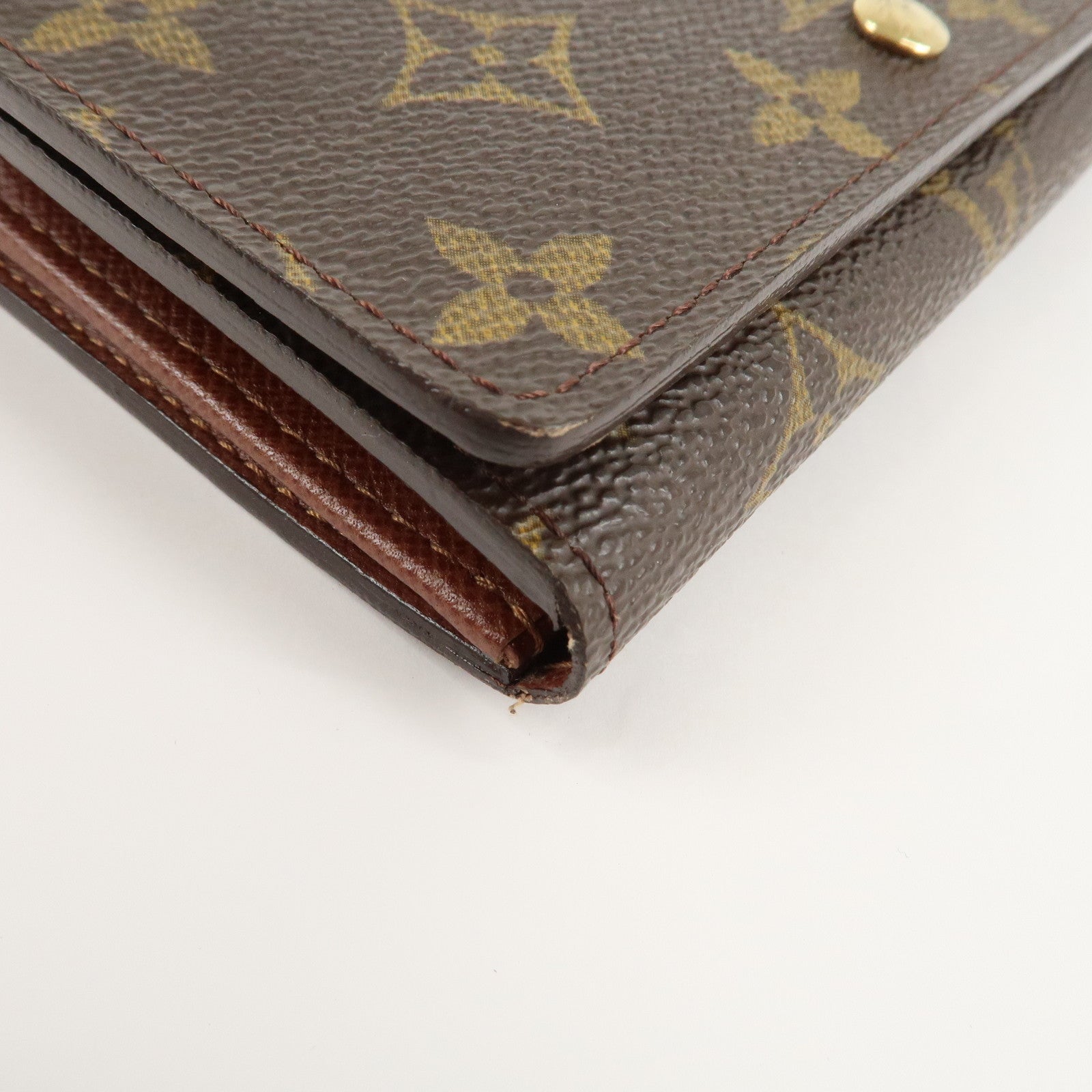 Louis Vuitton Monogram Porte Monnaie Billets Tresor Wallet M61730