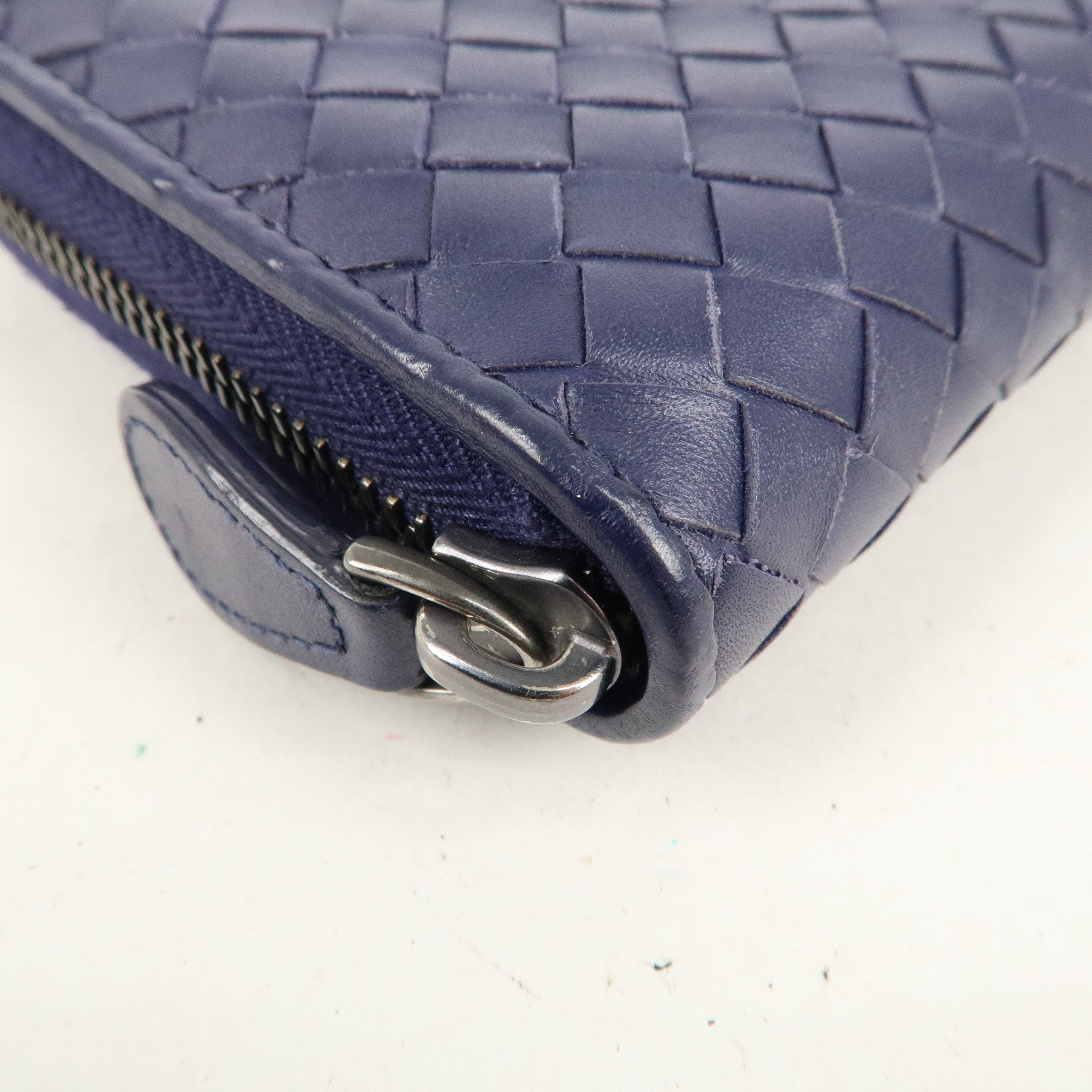 BOTTEGA VENETA Intrecciato Leather Round Zipper Long Wallet