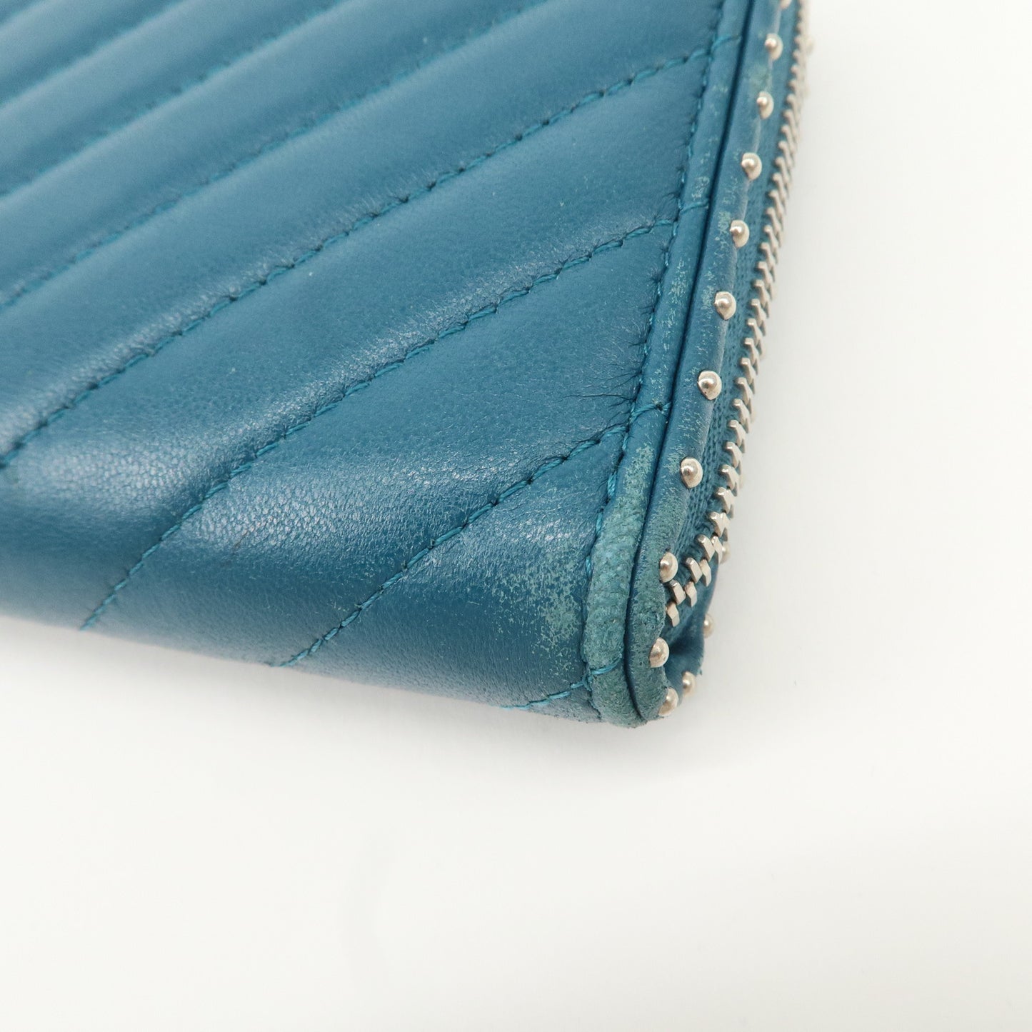 CHANEL V Stich Lamb Skin Coco Mark Studs Long Wallet Blue A50097