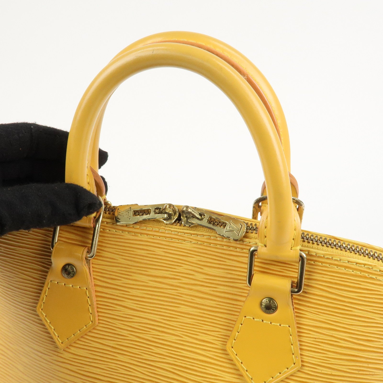 Louis Vuitton Epi Alma PM Hand Bag Tassili Yellow M52149