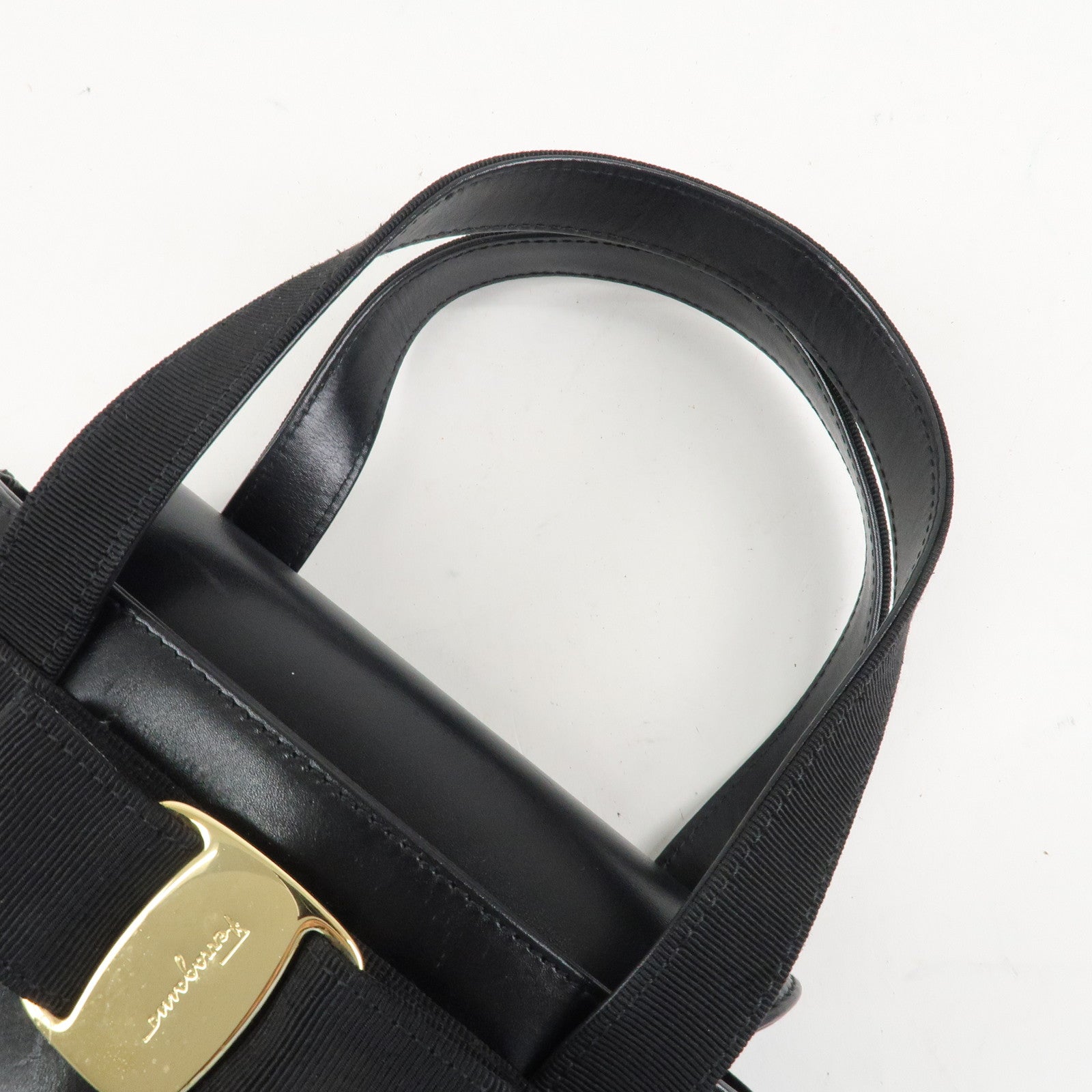 Ferragamo Vara Ribbon Leather Small Hand Bag Black Gold HDW Used