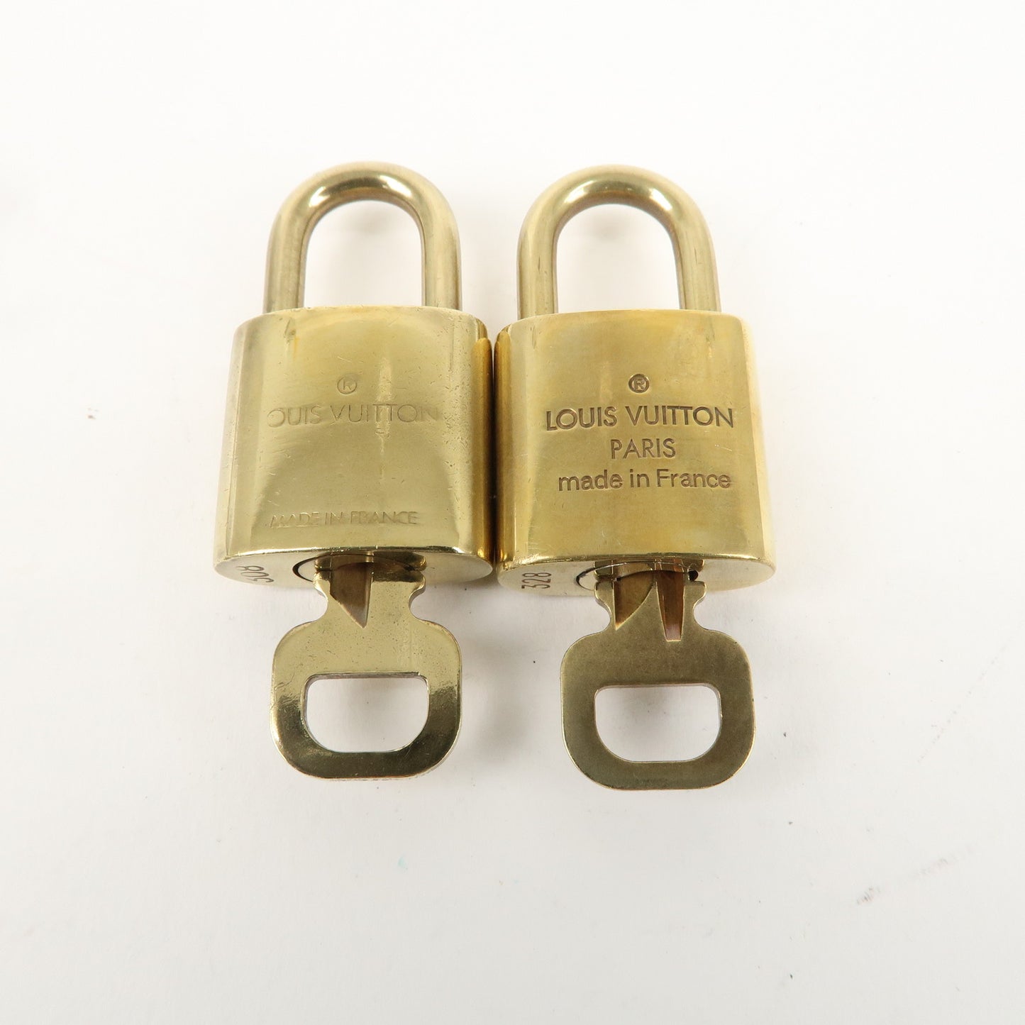 Louis Vuitton Set of 10 Lock & Key Cadena Key Lock Gold