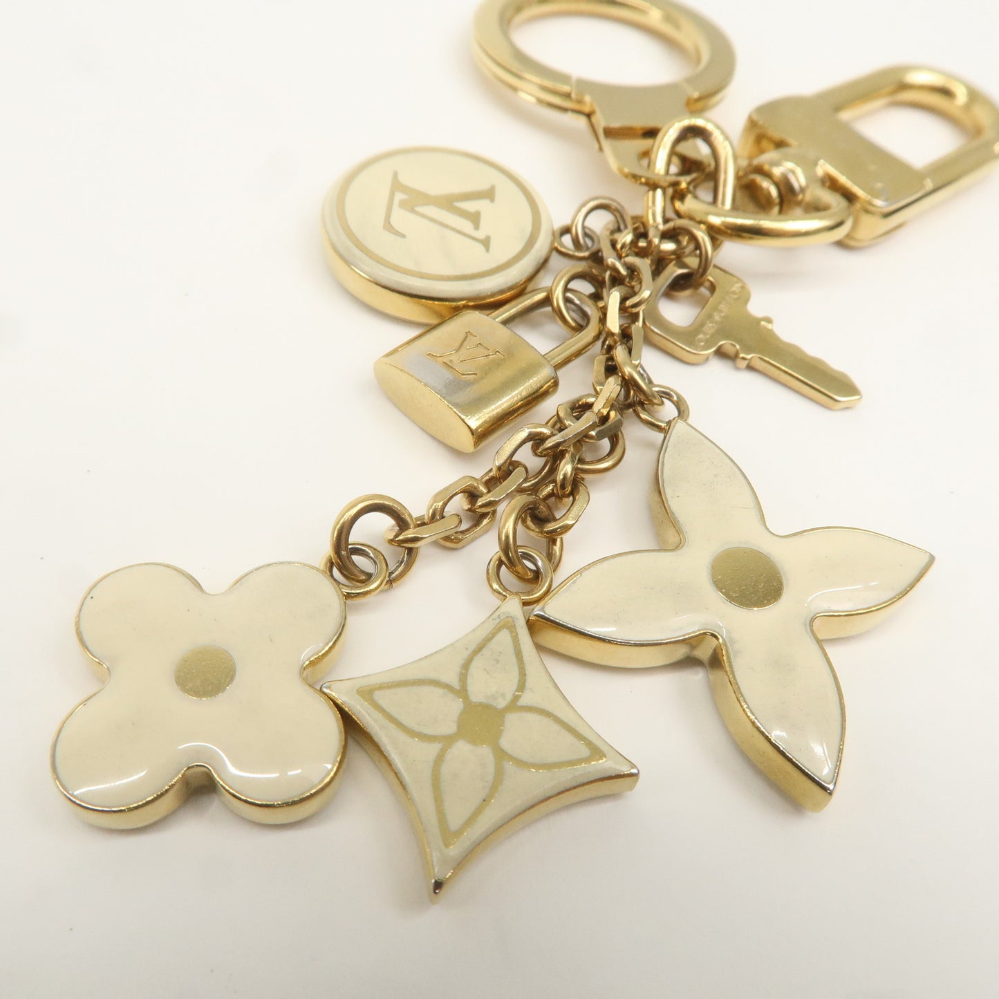 Louis Vuitton Porte Cles Pampille Bag Charm Gold Ivory M91927