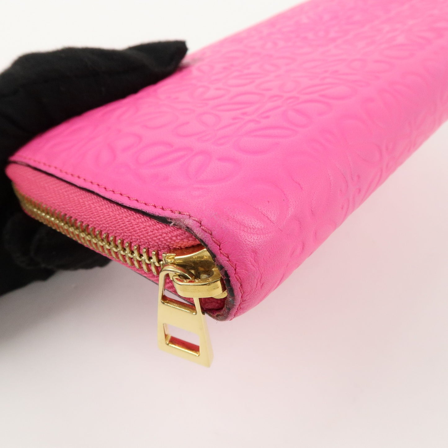 LOEWE Anagram Leather Bi-fold Round Zipper Long Wallet Pink