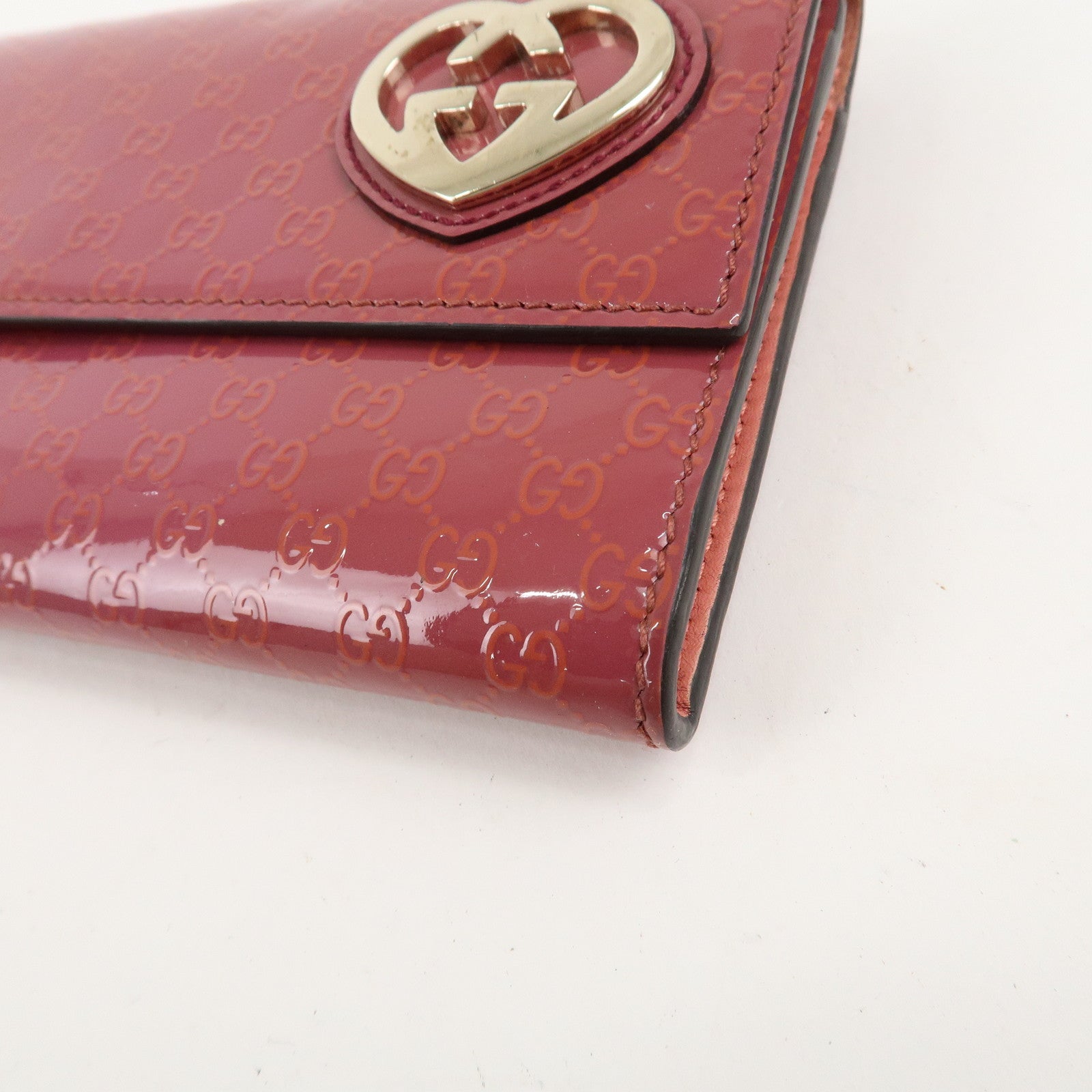 GUCCI Lovely Heart Patent Leather Bi-fold Long Wallet 251861