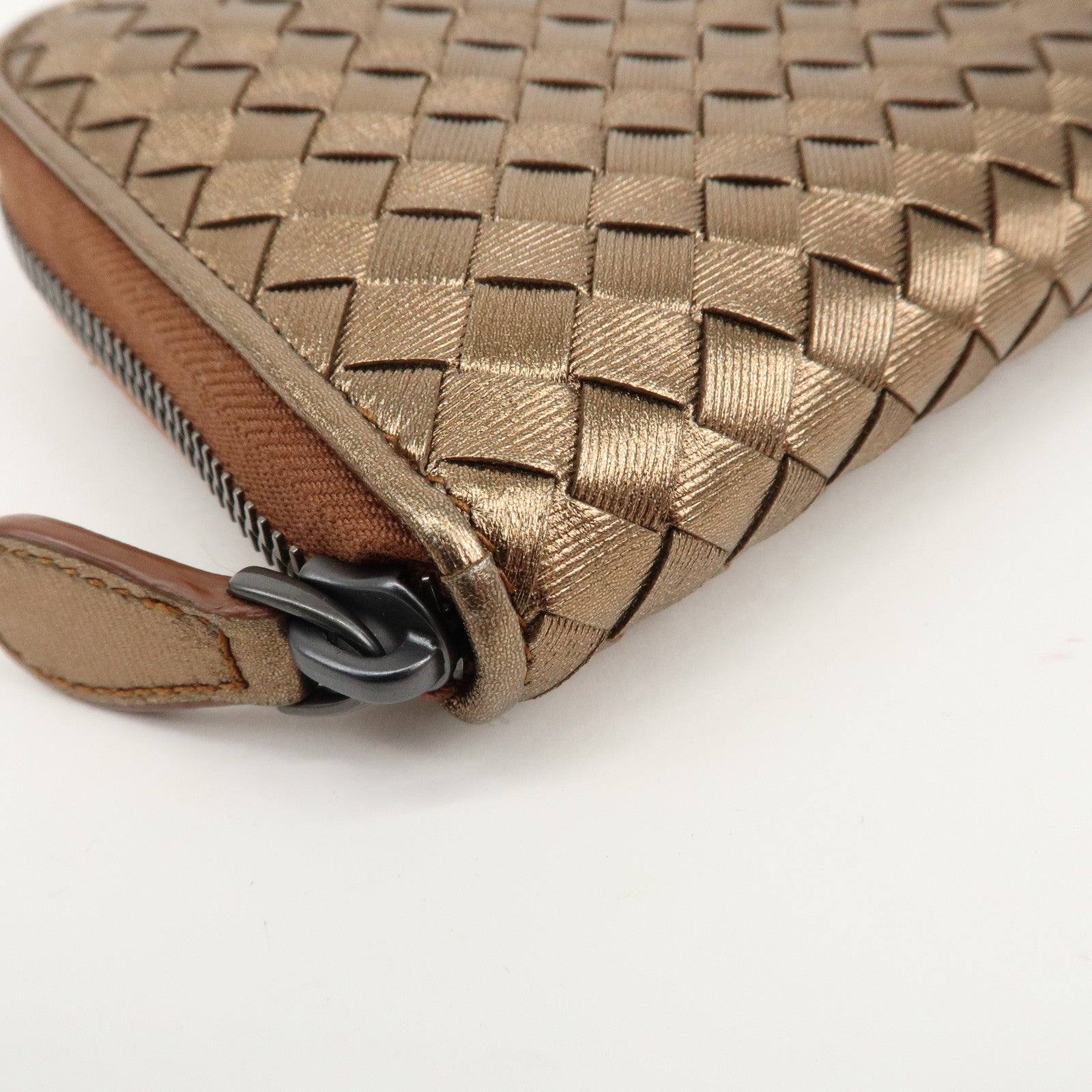 BOTTEGA VENETA Intrecciato Leather Zipper Wallet Metalic 114076