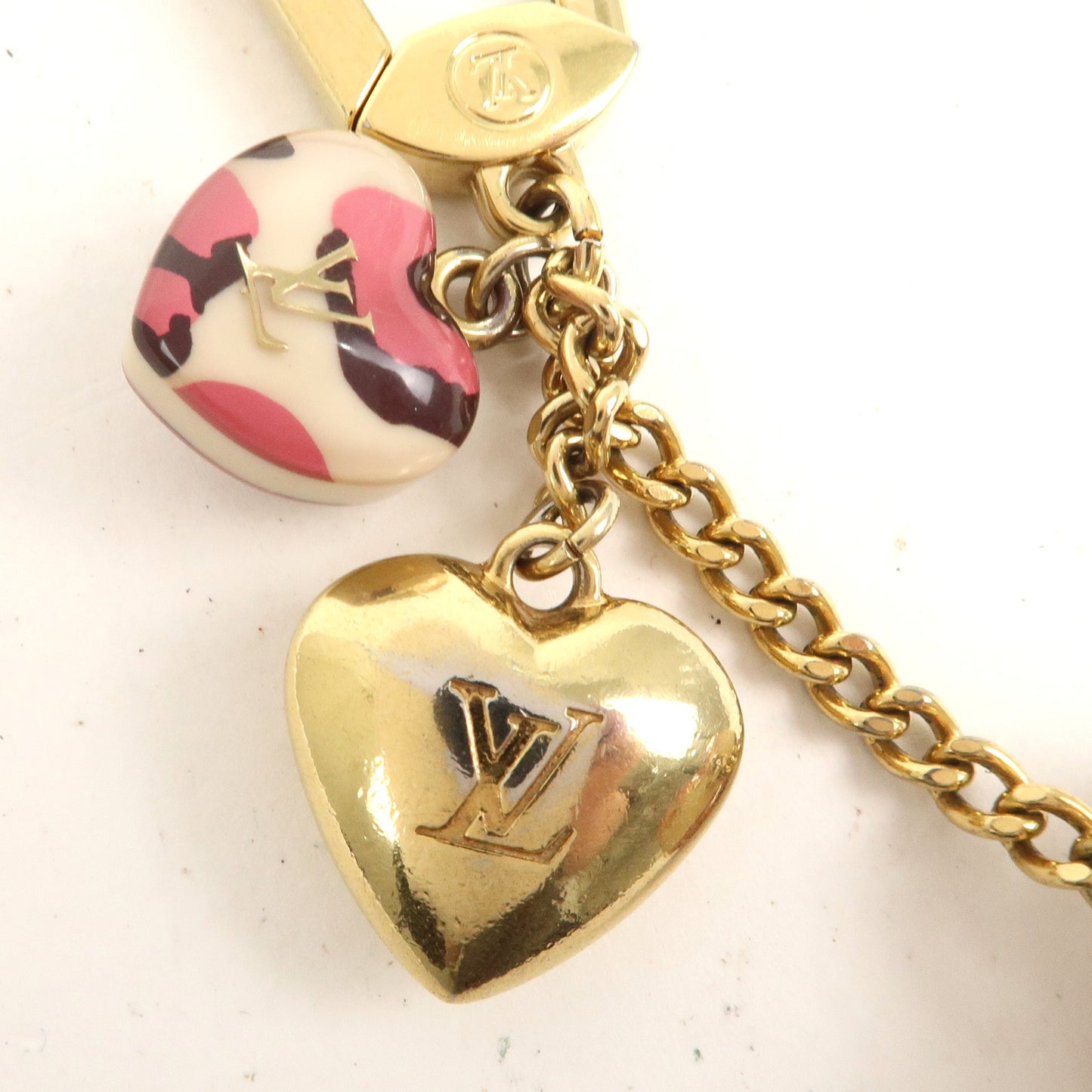 Louis Vuitton Porte Cles Leopard Bag Charm Blanc Corail M66263