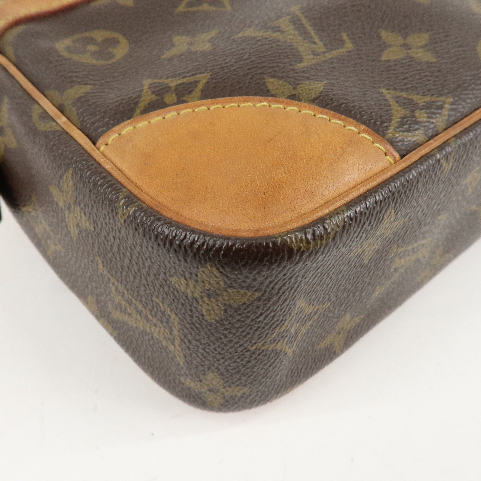 Louis Vuitton Monogram Compiegne 28 Pouch Clutch Bag M51845