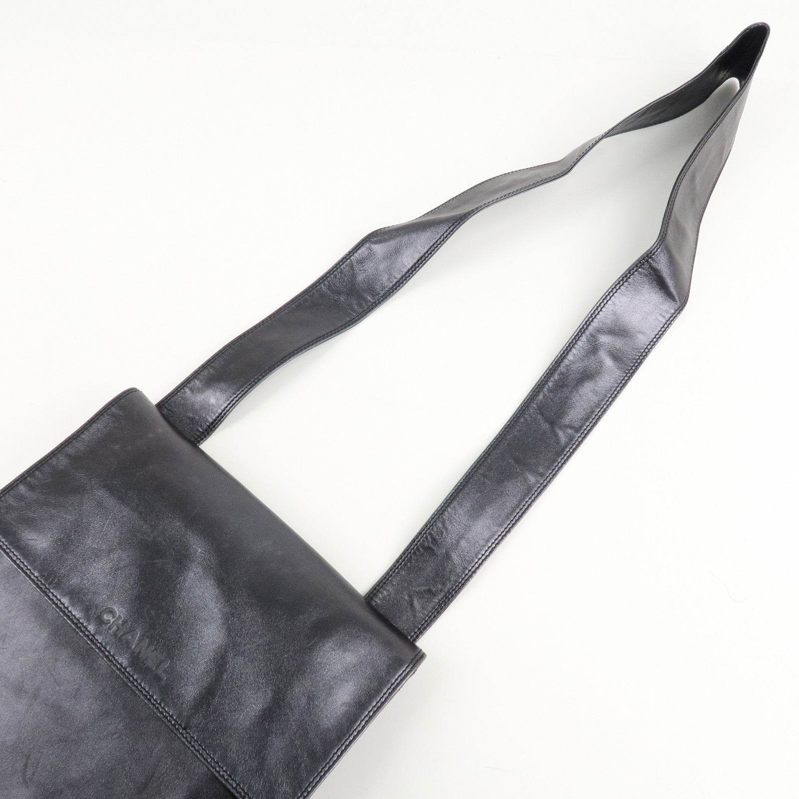 CHANEL Leather Logo Shoulder Bag Hand Bag Black Used