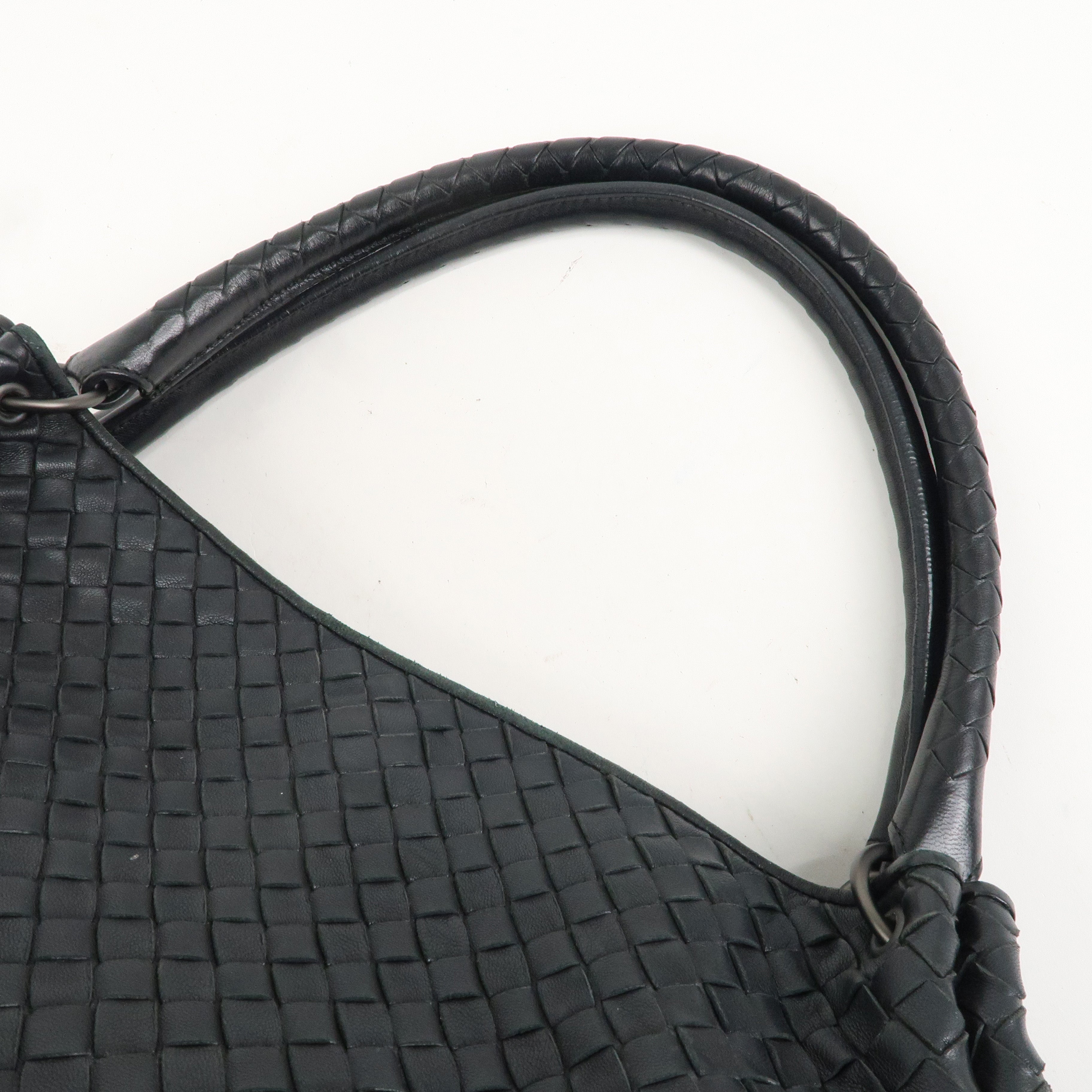 BOTTEGA VENETA Intrecciato Leather Tote Bag Black 222322