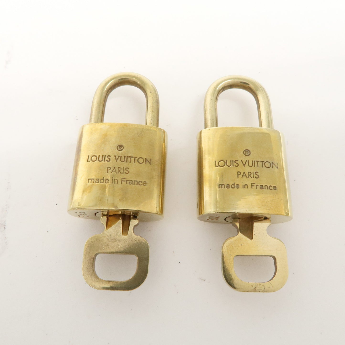 Louis Vuitton Set of 10 Lock & Key Cadena Key Lock Gold