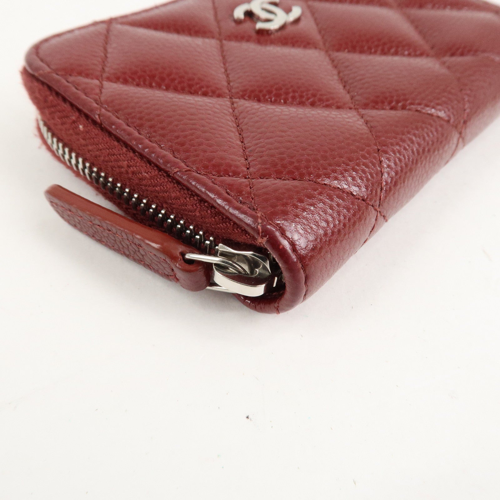 CHANEL Matelasse Caviar Skin Round Zipper Coin Case AP0216