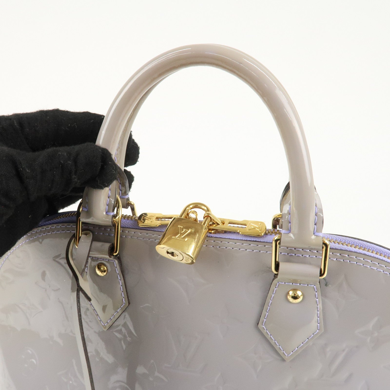 Louis Vuitton Monogram Vernis Alma PM Hand Bag Lila M90100