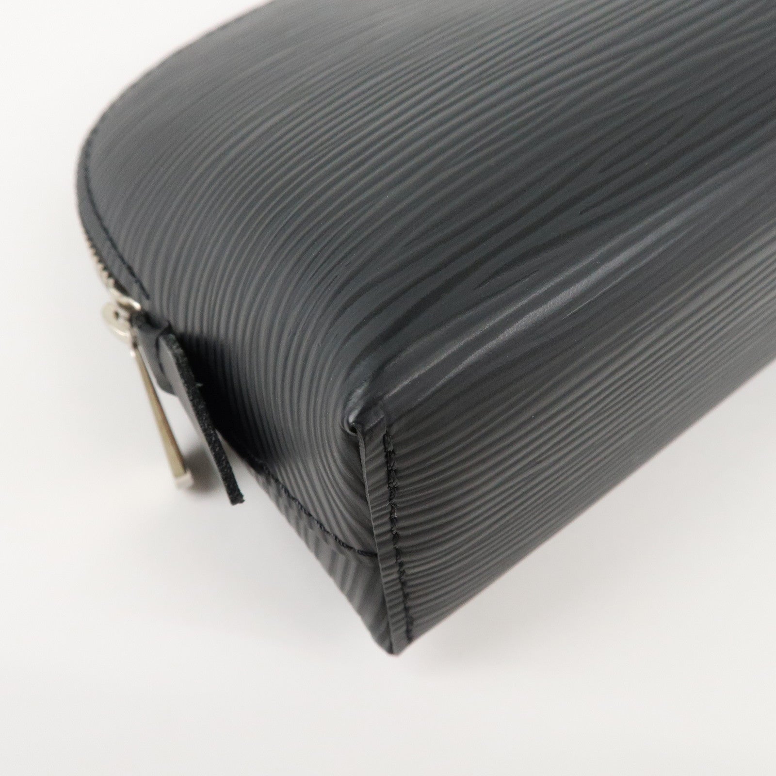 Louis Vuitton Epi Pochette Cosmetic Pouch Noir M41348