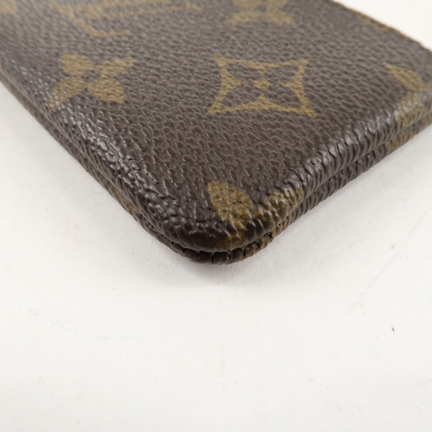 Louis Vuitton Monogram Pochette Cles Coin Case Key Case M62650