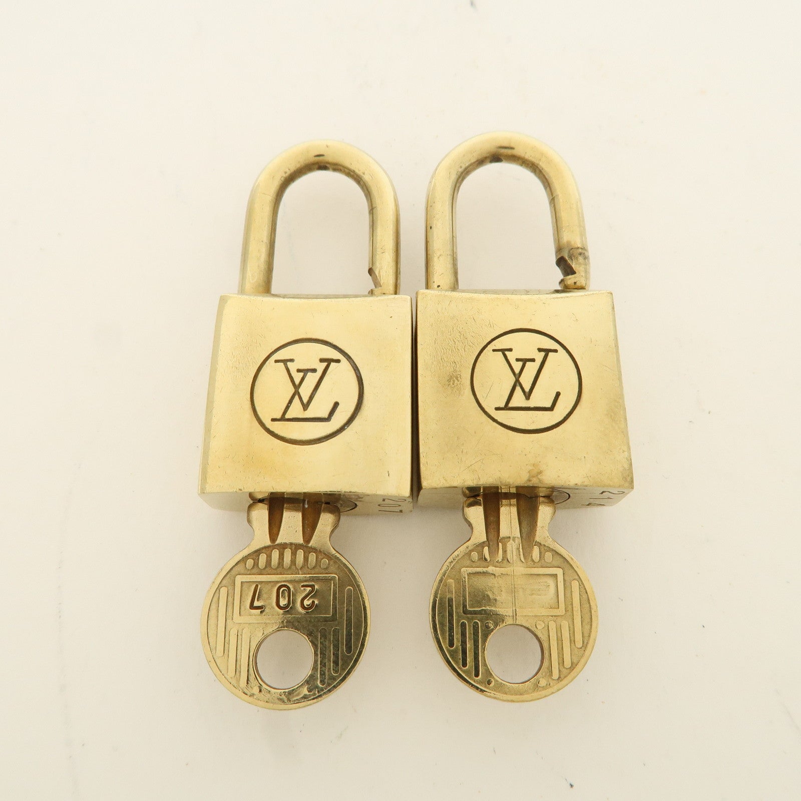 Louis Vuitton Set of 10 Lock & Key Cadena Key Lock