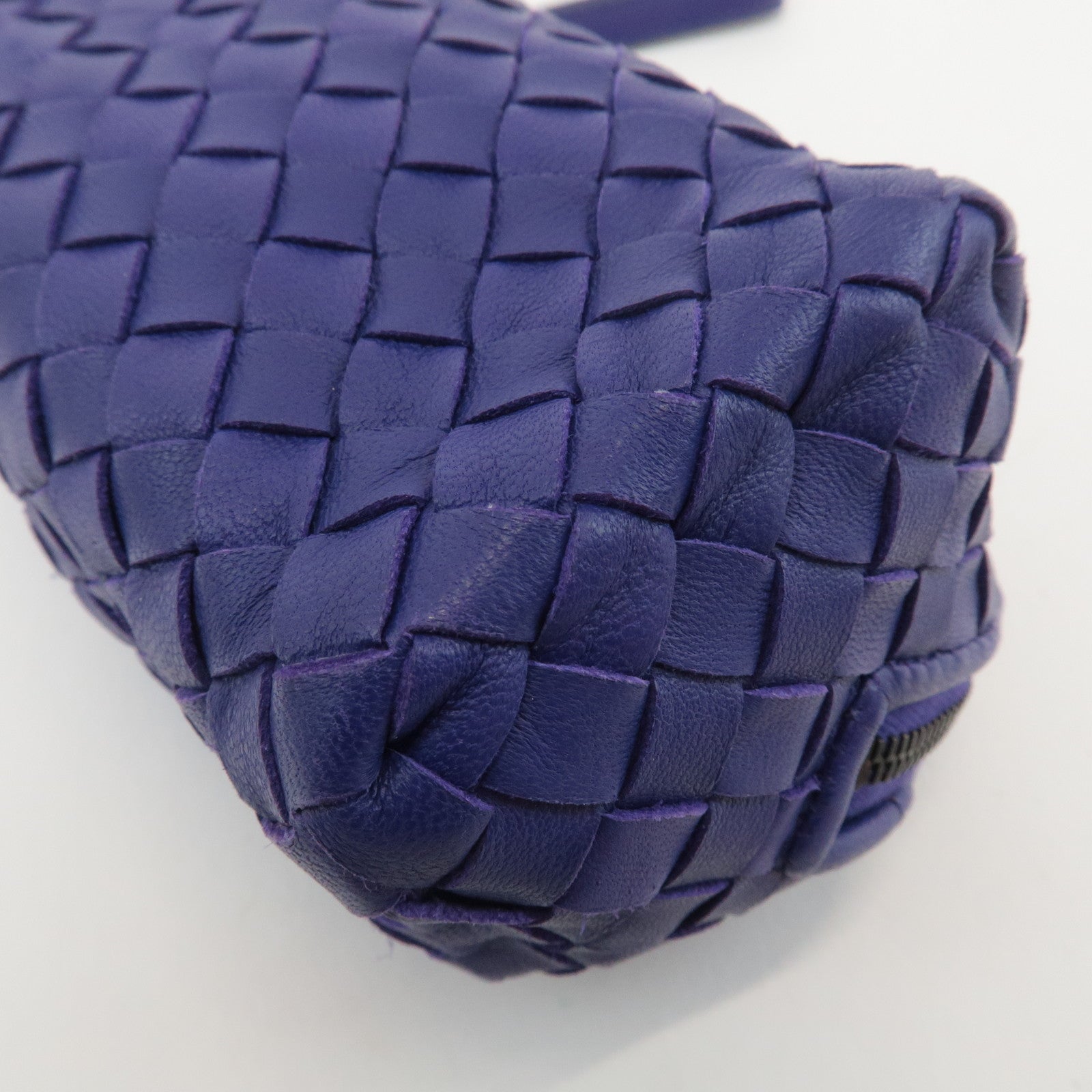 BOTTEGA VENETA Intrecciato Leather Pouch