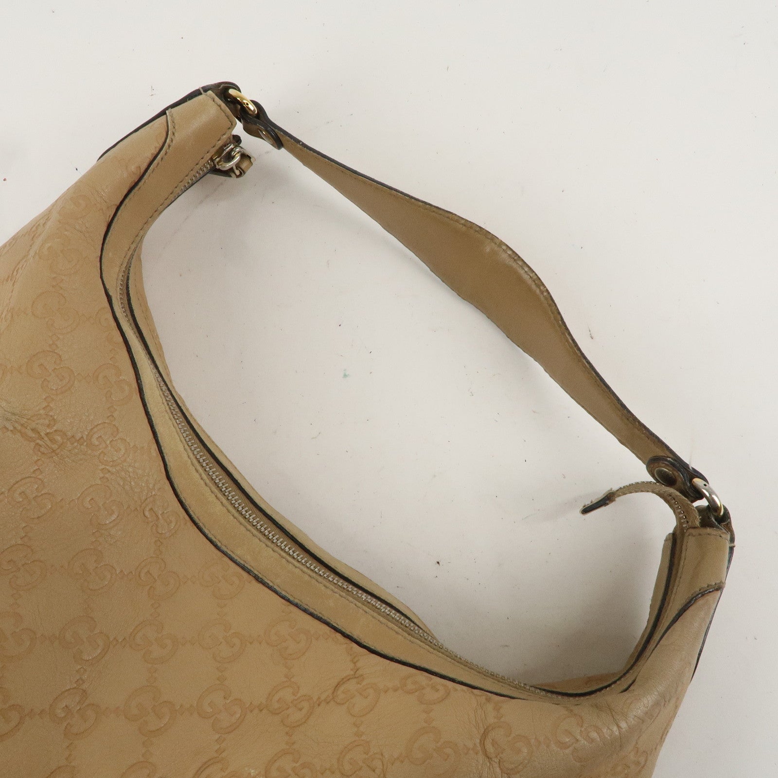 GUCCI Guccissima Horsebit Leather One-Shoulder Bag Beige 232968