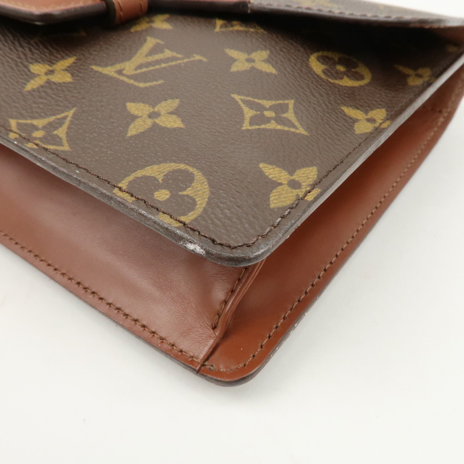 Louis Vuitton Monogram Canvas Chaillot Clutch Bag M51788