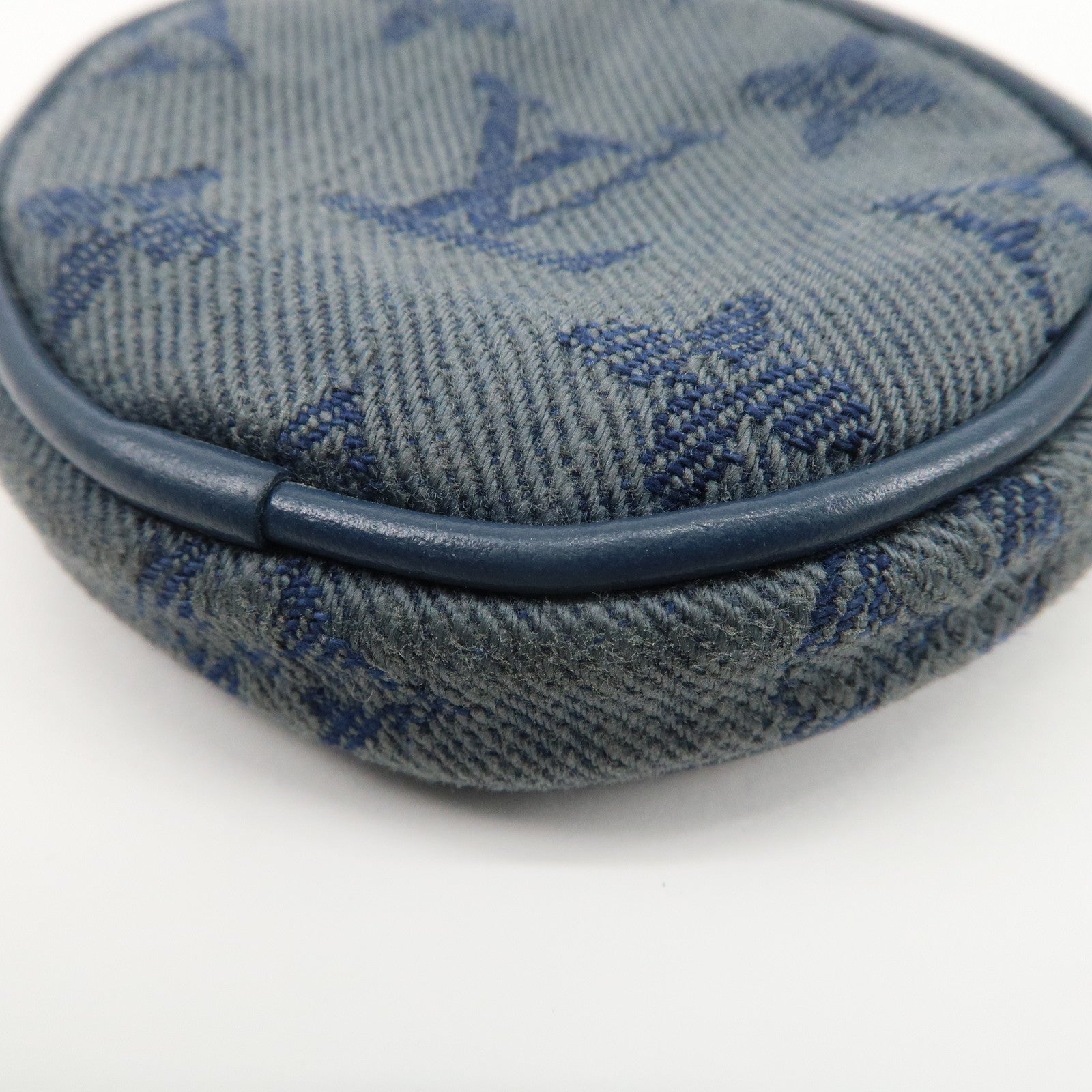 Louis Vuitton Monogram Denim Round Pouch Coin Case Blue M68290