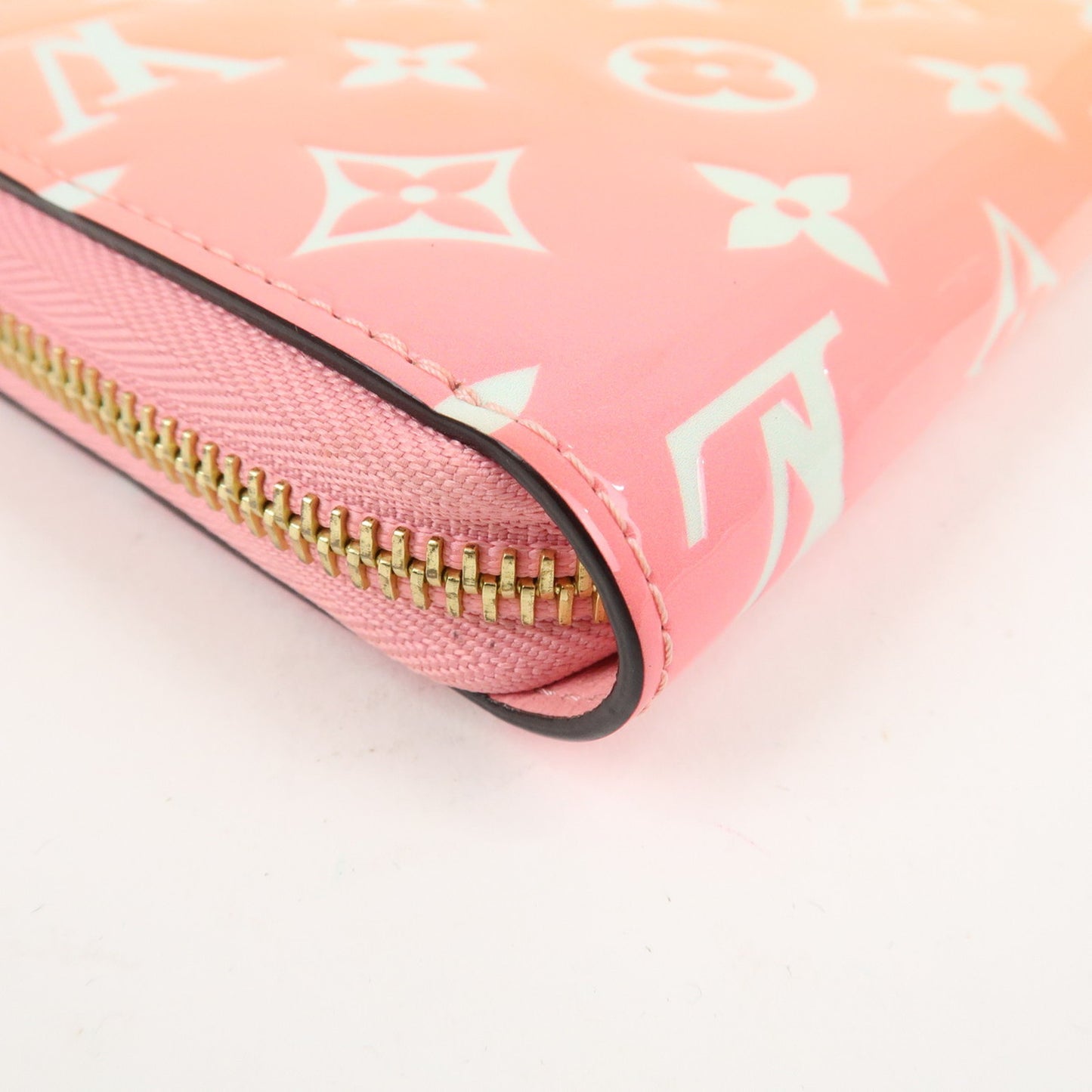 Louis Vuitton Monogram Vernis Zippy Wallet Sunrise Gradient