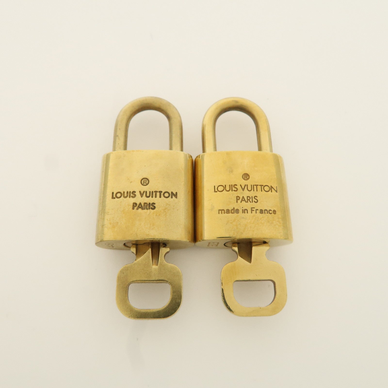 Louis Vuitton Set of 10 Lock & Key Cadena Key Lock Metal Gold Used