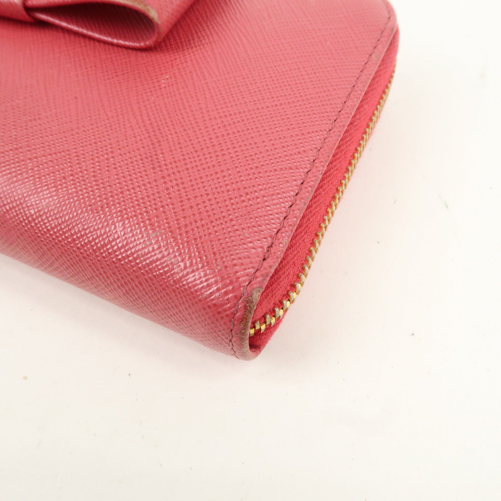 PRADA Saffiano Leather Ribbon Round Zipper Long Pink Wallet