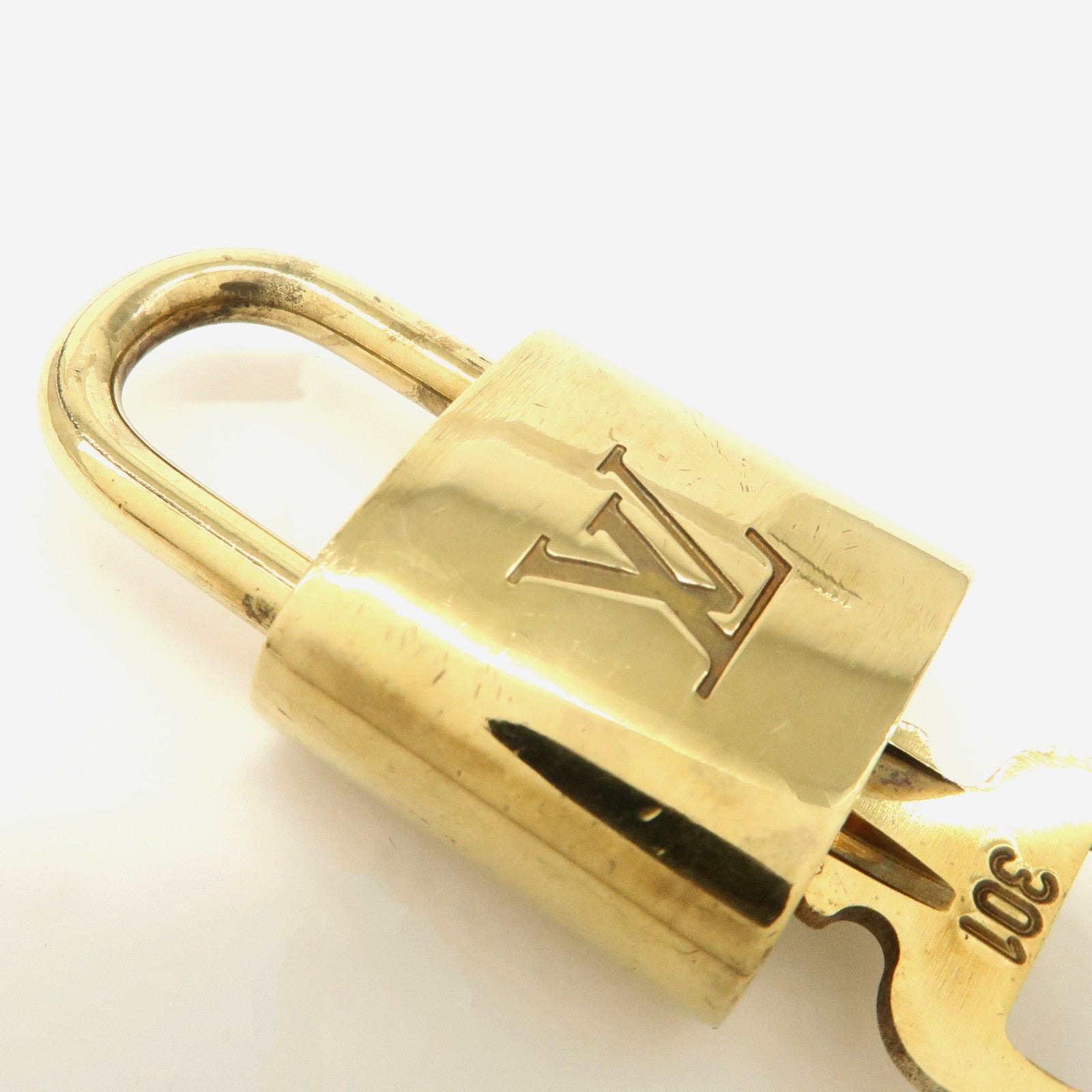 Louis Vuitton Set of 10 Lock & Key Cadena Key Lock