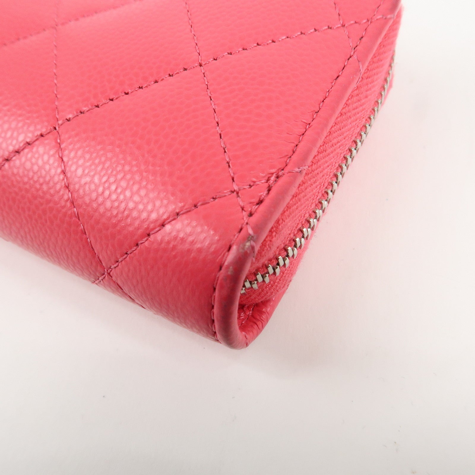 CHANEL Matelasse Lamb Skin Zip Around Coin Case Pink A69271 Used