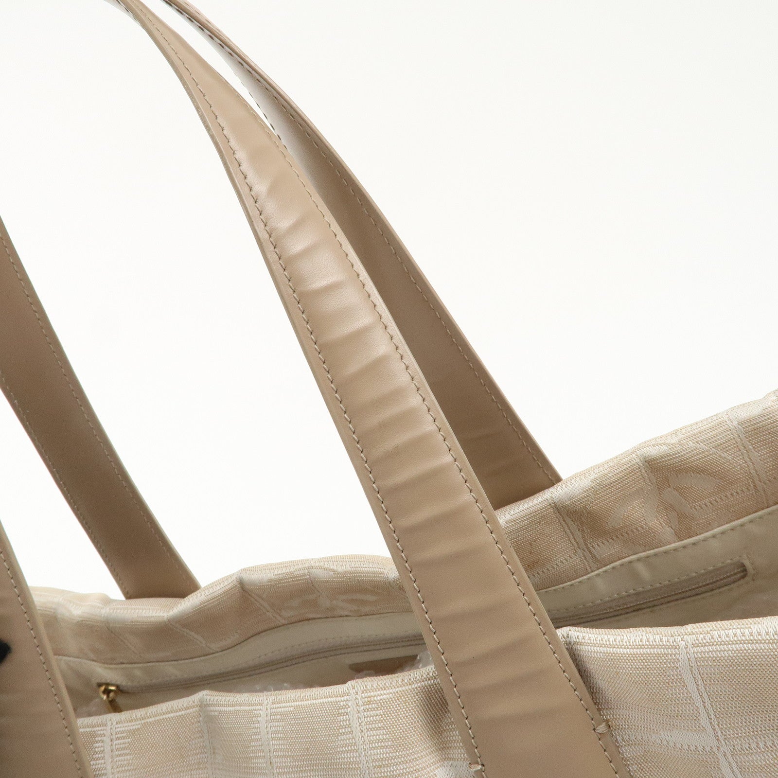 CHANEL New Travel Line Nylon Jacquard Leather Tote Bag Beige A15991 Used