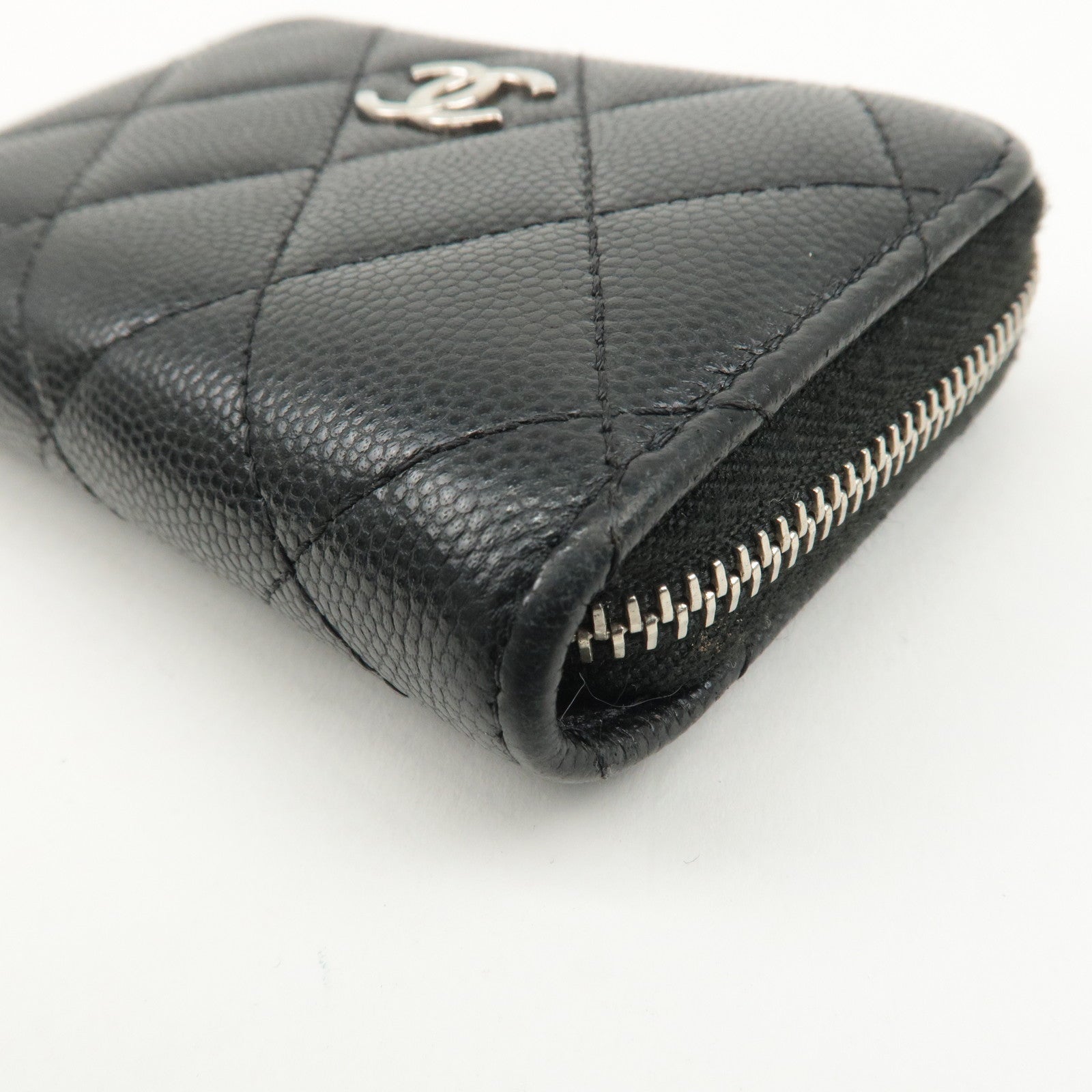 CHANEL Matelasse Caviar Skin Round Zipper Coin Case Black A69271