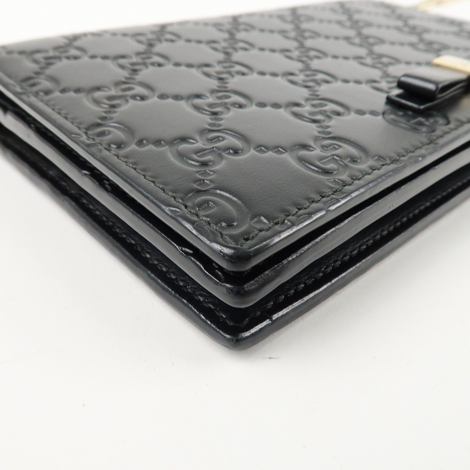 GUCCI Guccissima Leather Chain Wallet Black 431408