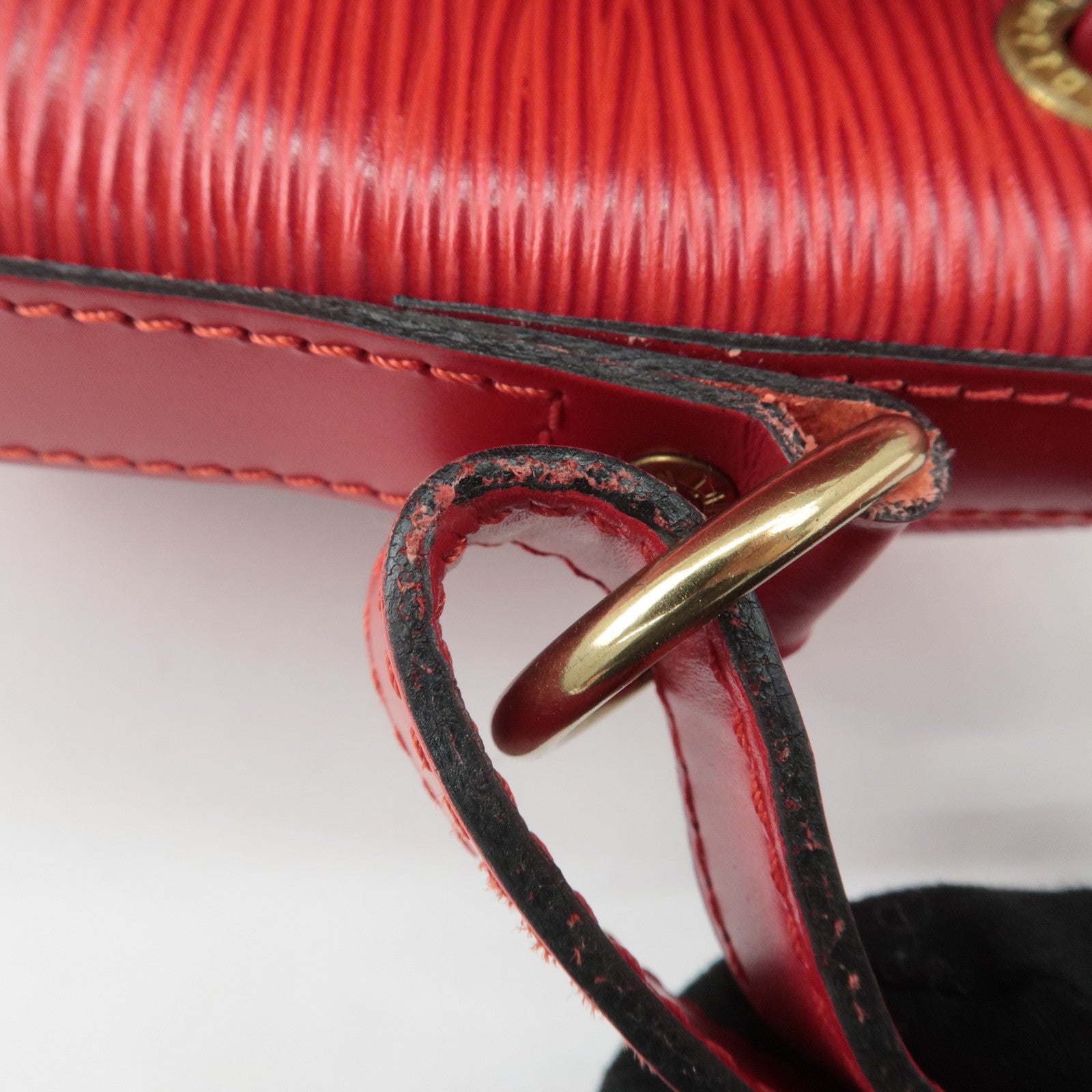 Louis Vuitton Epi Petit Noe Shoulder Bag Castilian Red M44107