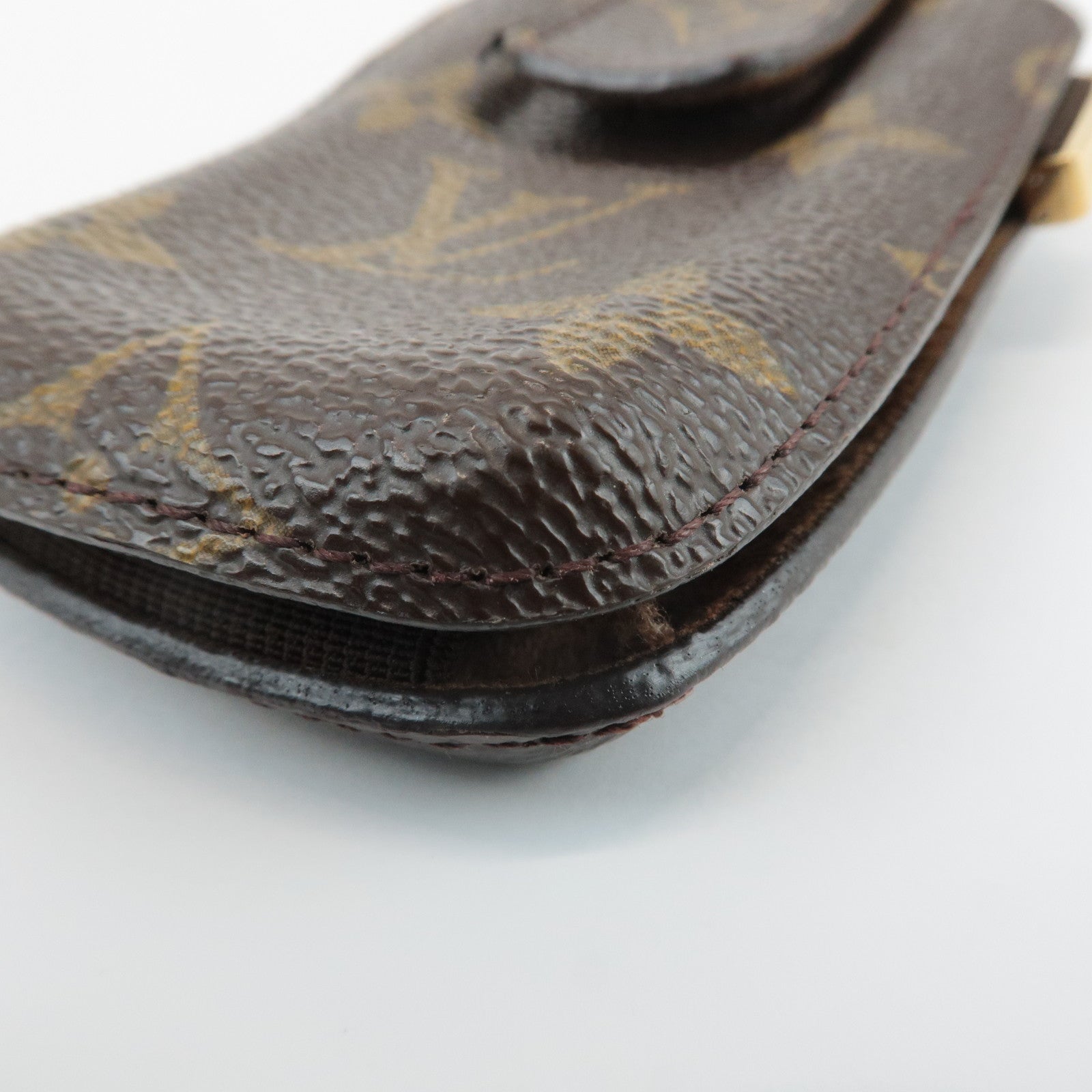 Louis Vuitton Monogram Etui Telephone International PM M63064