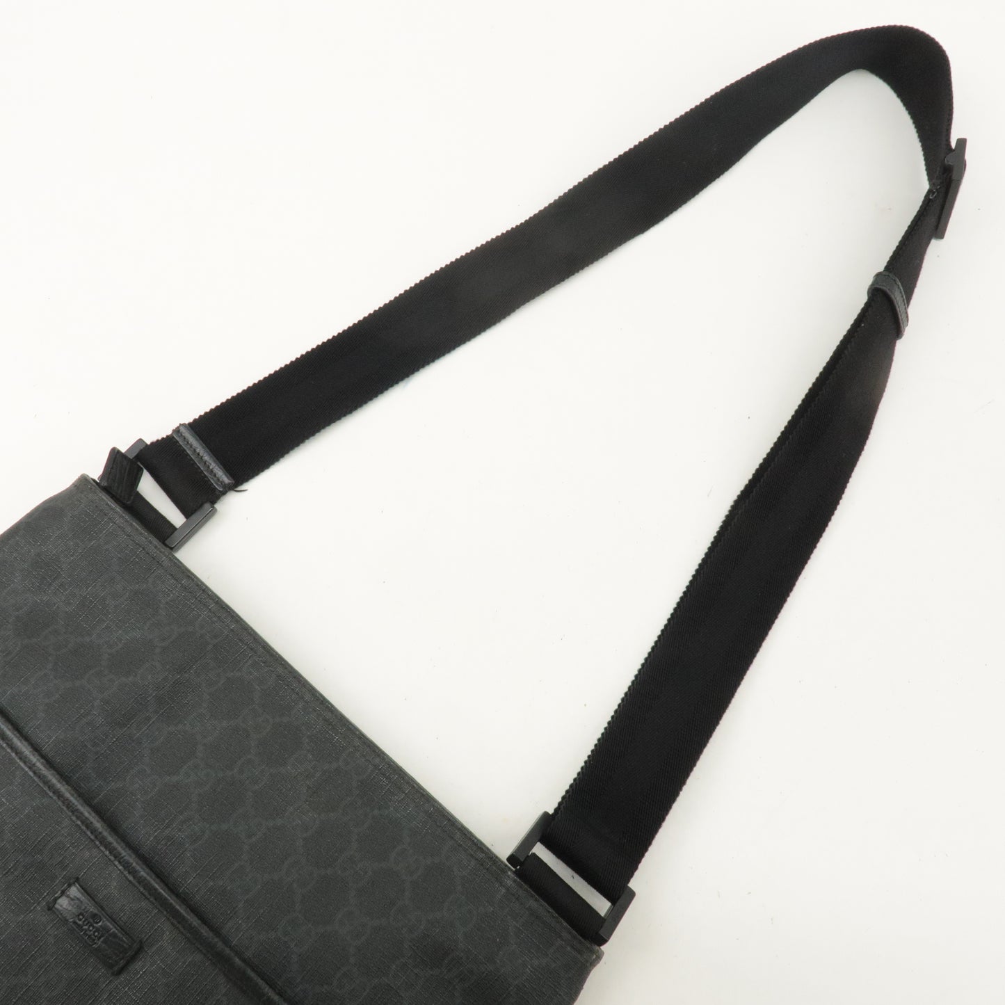 GUCCI GG Supreme Leather Shoulder Bag Black 162904