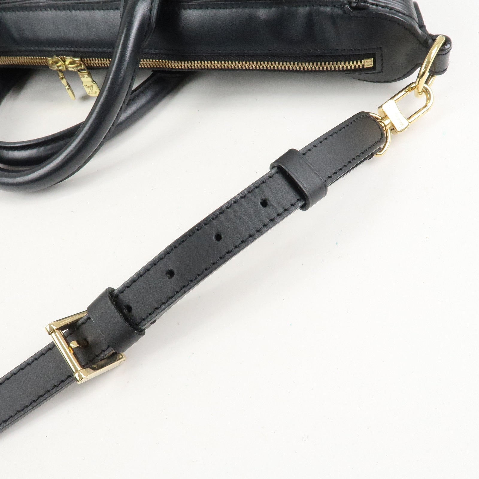 Louis Vuitton Epi Dannula MM Hand Bag Noir Black M59102 Used