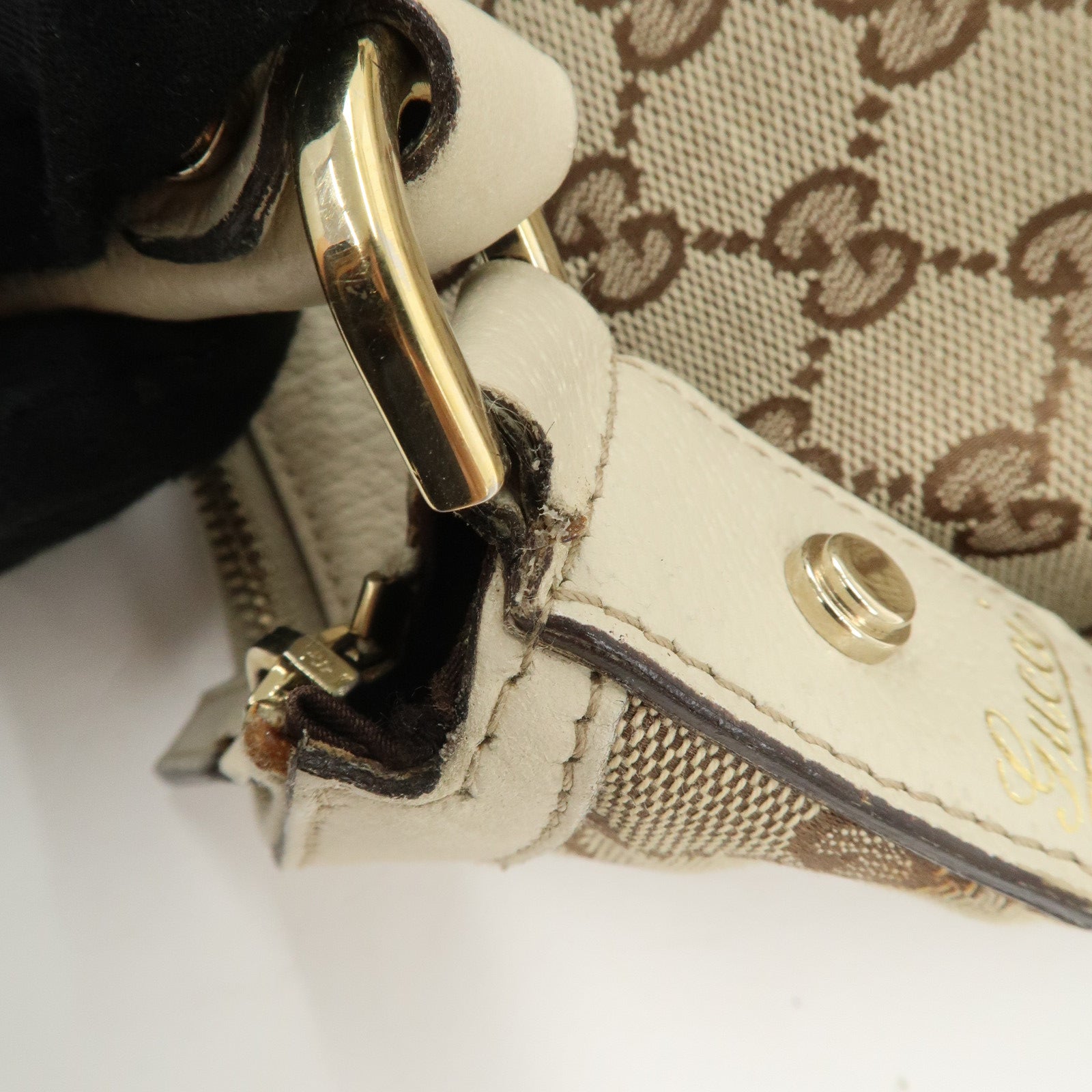 GUCCI GG Canvas Leather Shoulder Bag Beige Ivory 153025