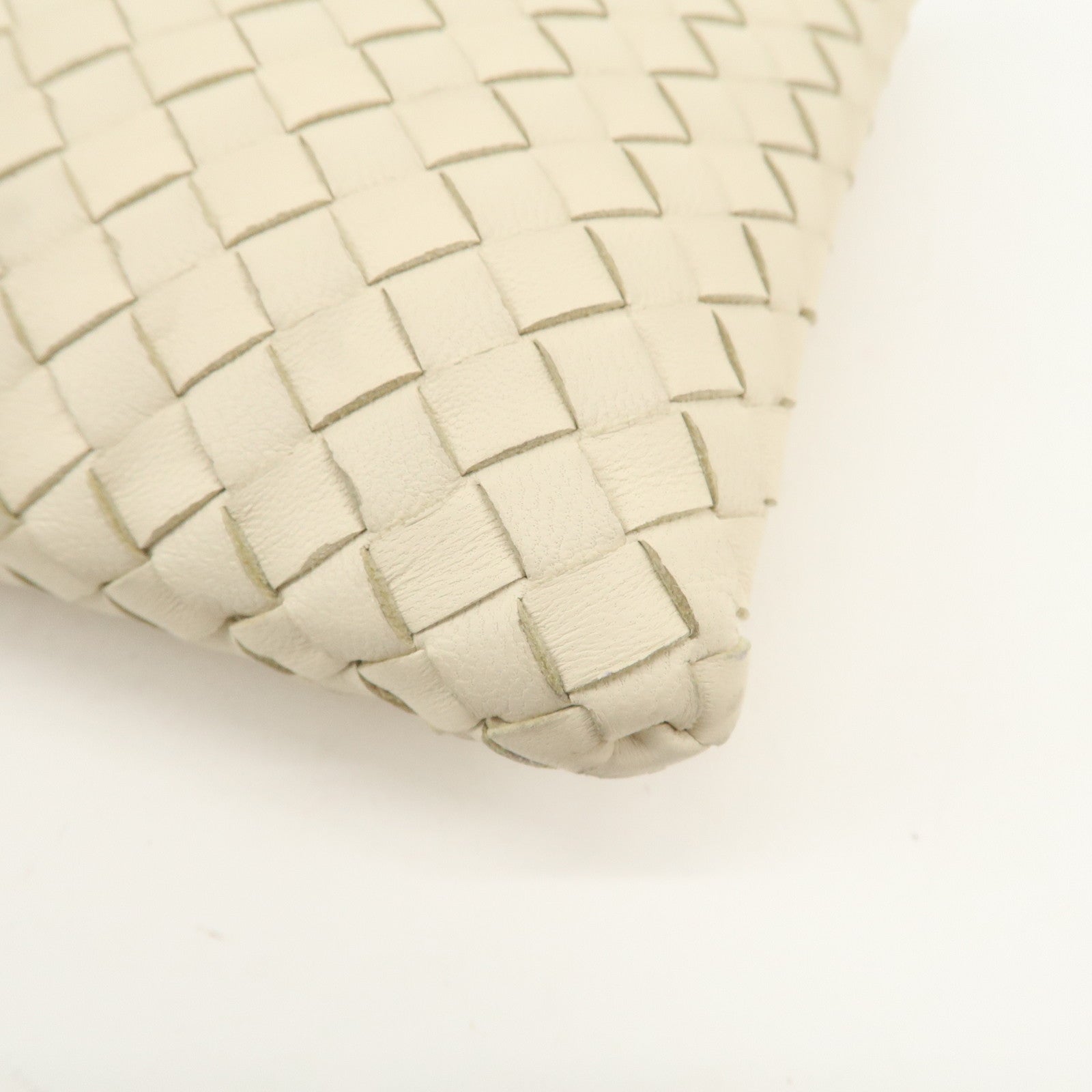 BOTTEGA VENETA Intrecciato Leather Pouch Cosmetic Pouch Ivory