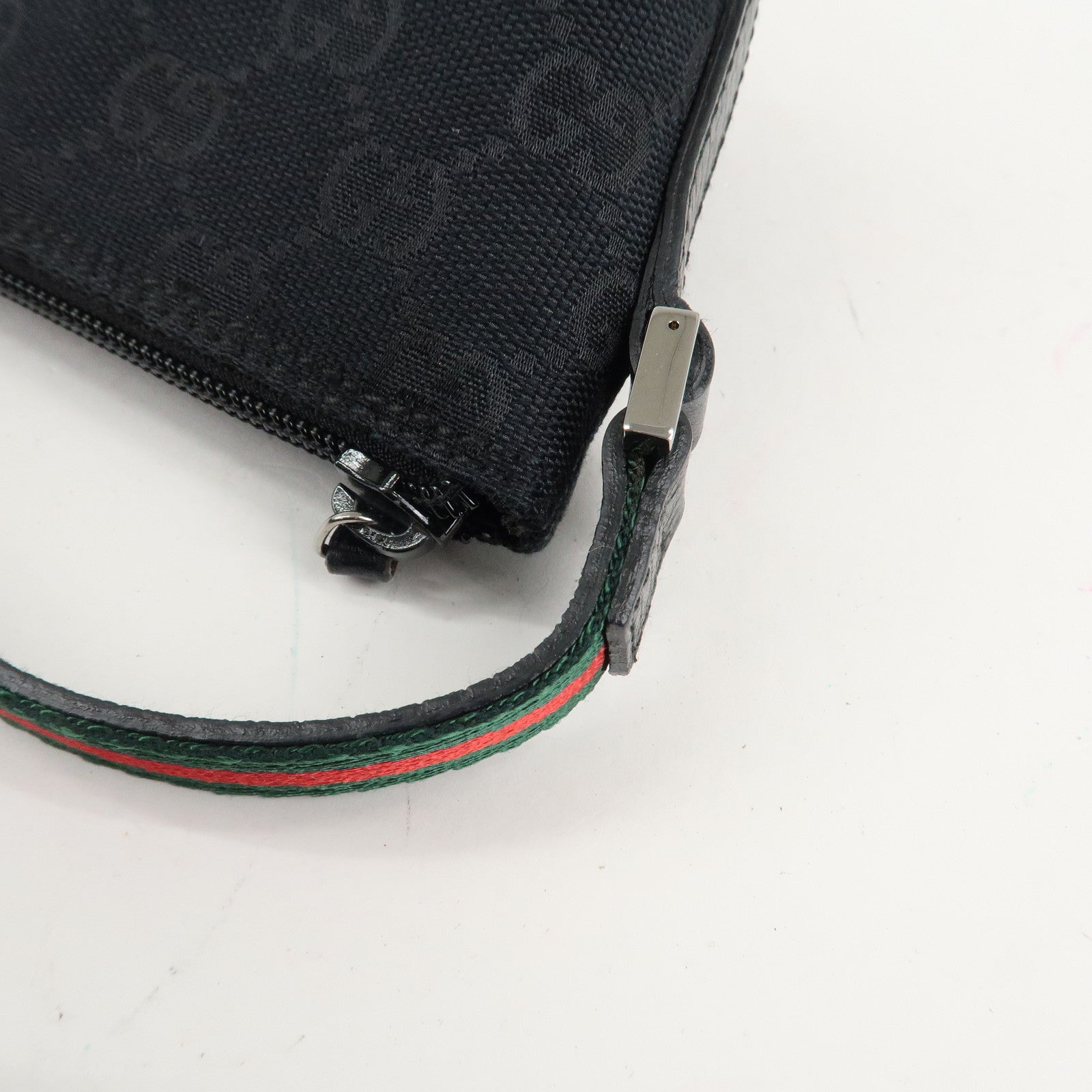 GUCCI GG Canvas Leather Hand Bag Pouch Black 141809