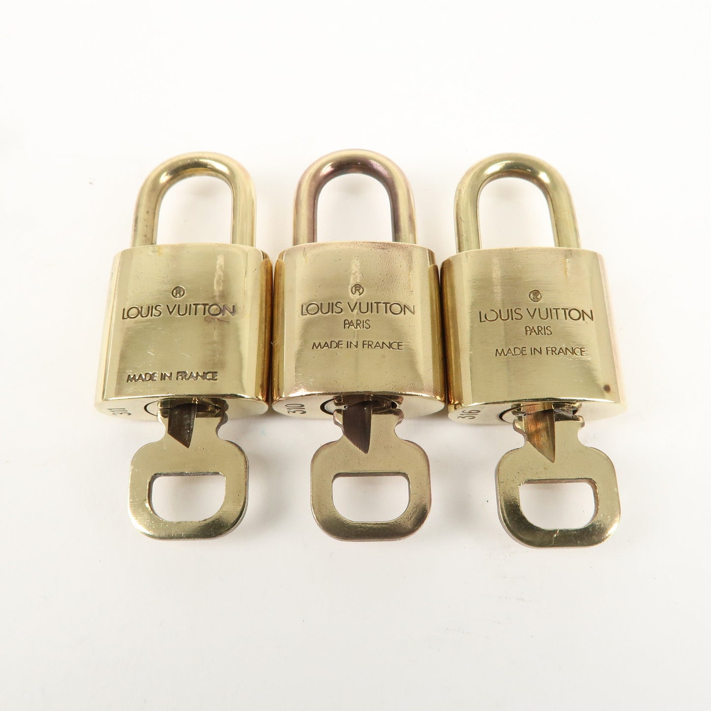 Louis Vuitton Set of 10 Lock & Key Cadena Key Lock Gold