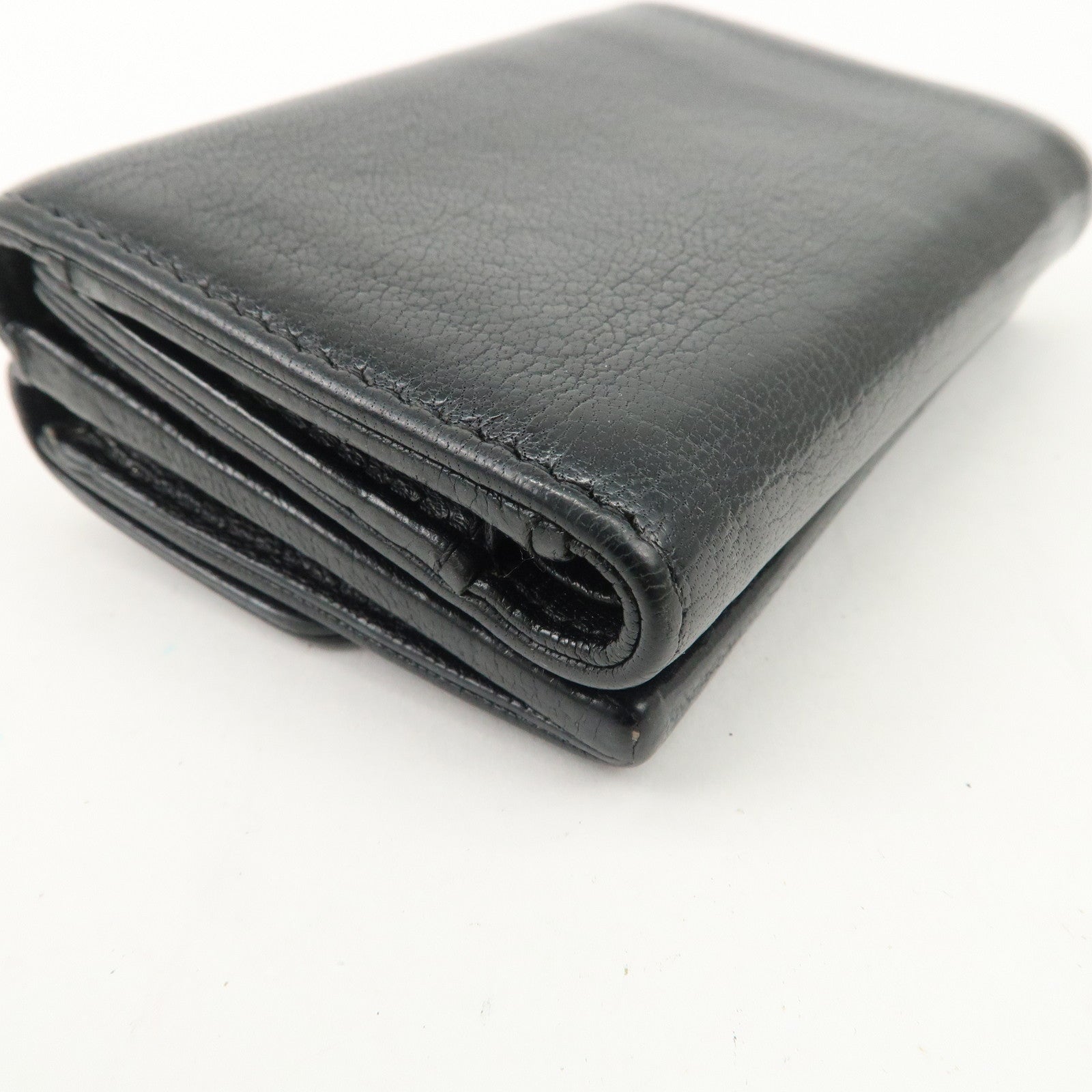 CHANEL Lucky Flower Leather Compact Wallet Black A81651 Used