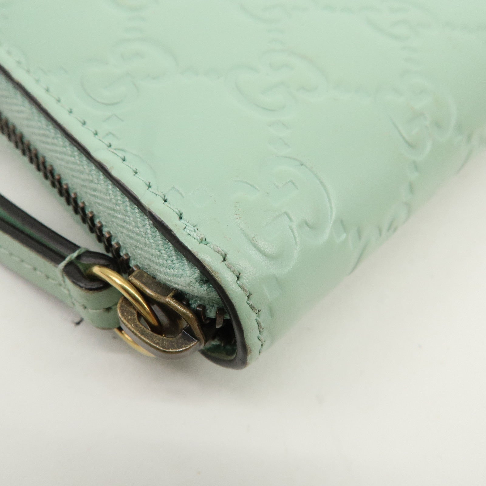 GUCCI Guccishima Leather Round Wallet Cat Motif Mint Green 548058