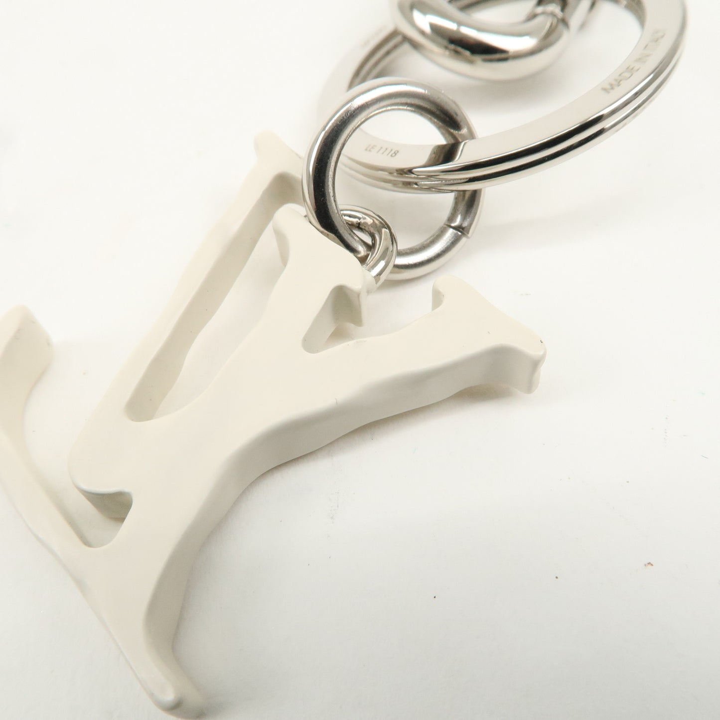 Louis Vuitton Porte Cles LV Sharp Bag Charm Silver White MP2290