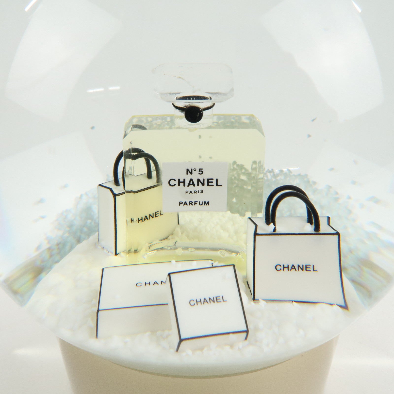 CHANEL No.5 Glass Snow Globe Snow Dome 2015 Novelty White Gold Used