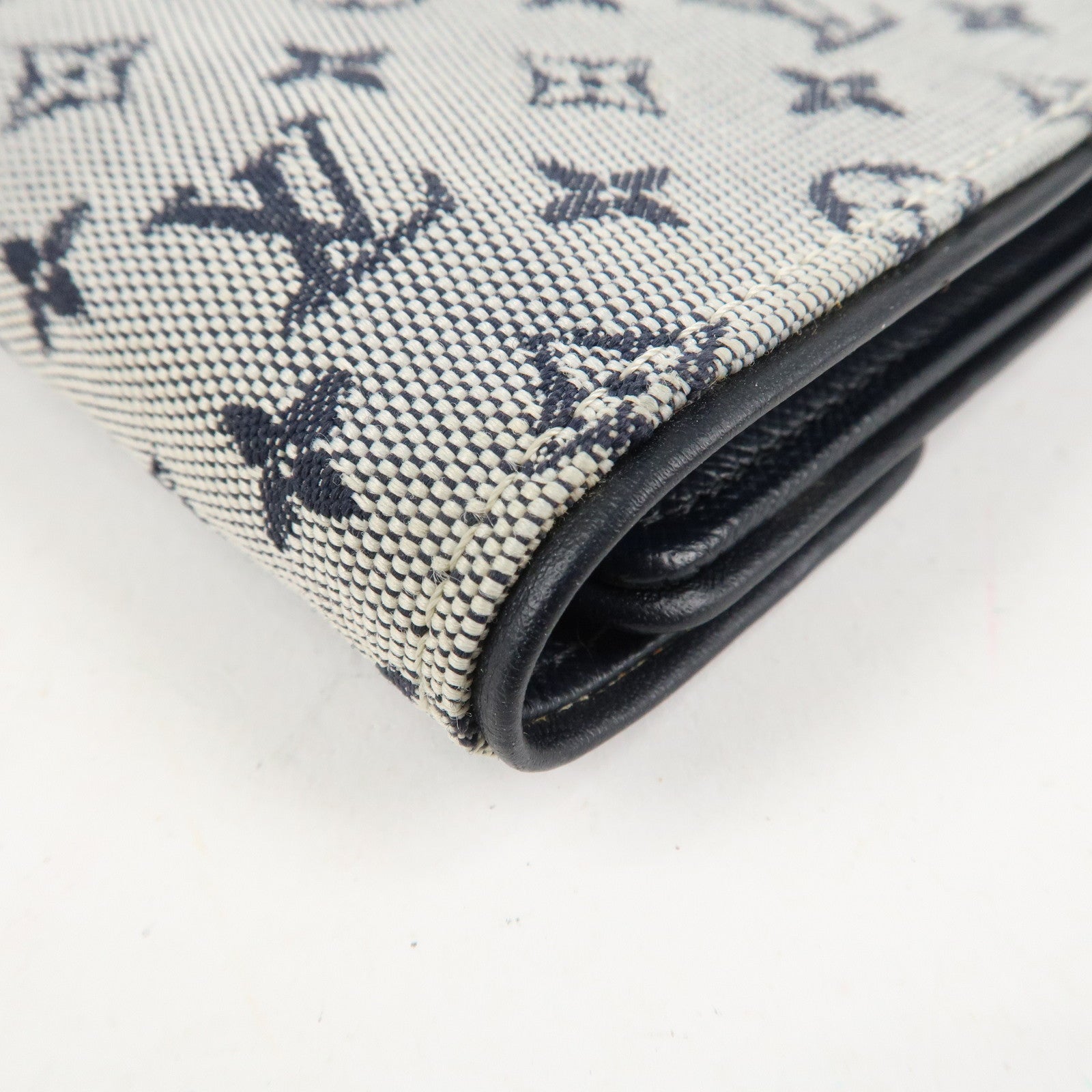 Louis Vuitton Monogram Porte Billet Carte Credit Monnaie M92239 Used