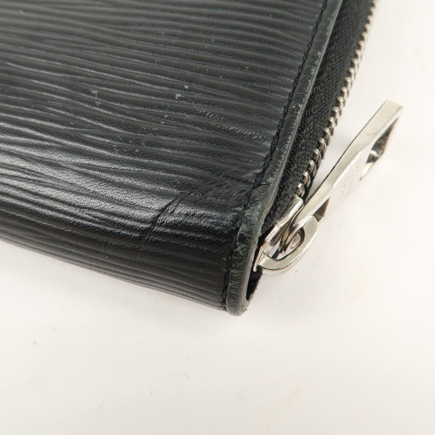 Louis Vuitton Epi Zippy Organizer Wallet Black Noir M63852