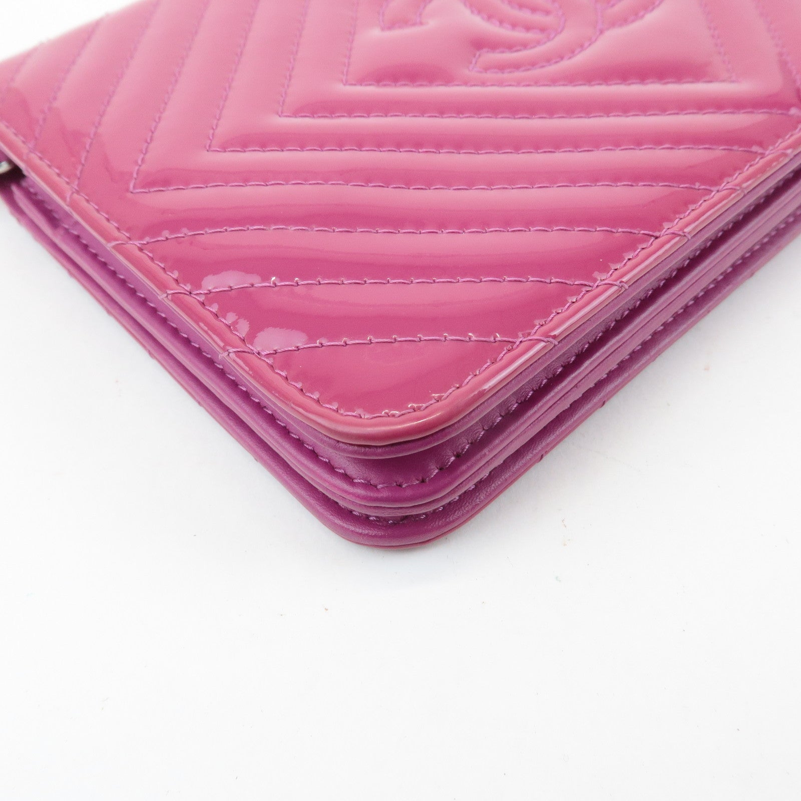 CHANEL COCO Mark Shevron Patent Leather V Stitch Chain Wallet Used