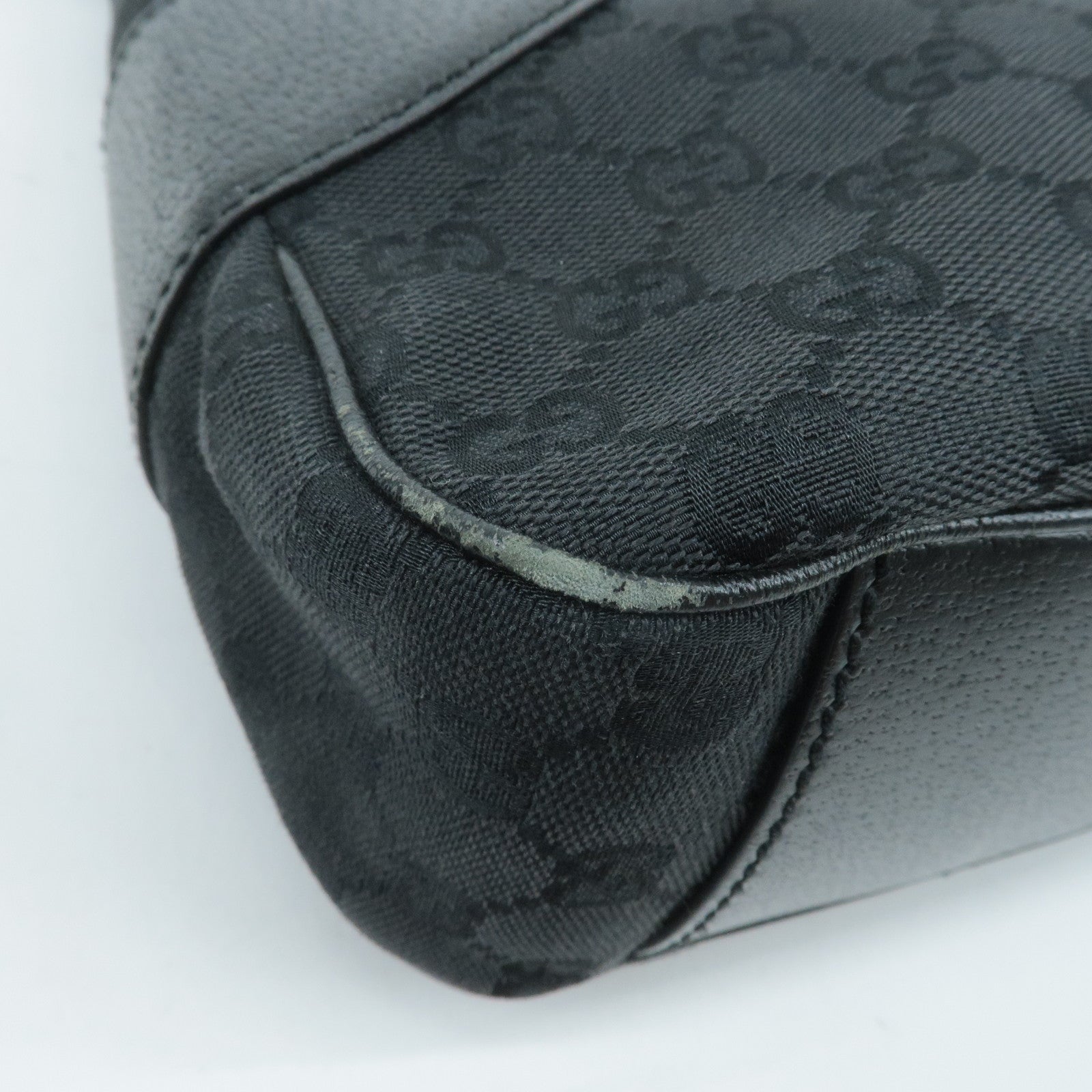 GUCCI GG Canvas Leather Shoulder Bag Black 113012 Used