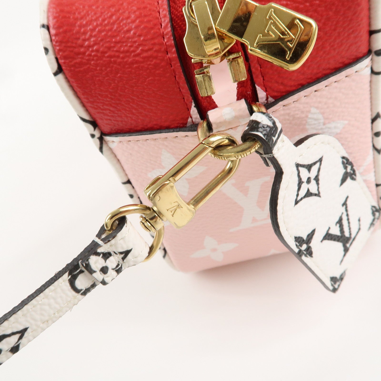 Louis Vuitton Monogram Giant Beach Pouch Shoulder Bag Rouge M67601