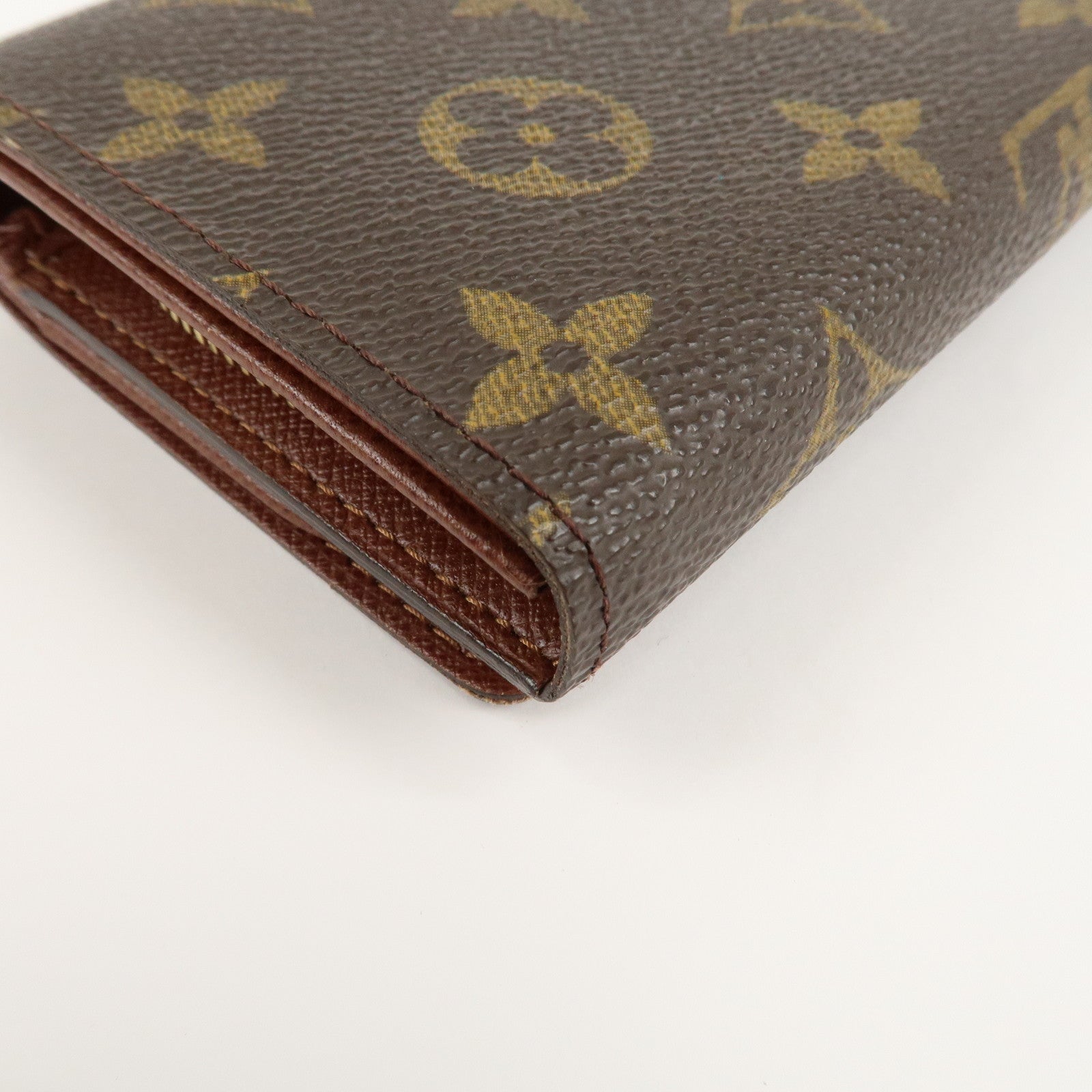 Louis Vuitton Monogram Porte Monnaie Billets Tresor Wallet M61730